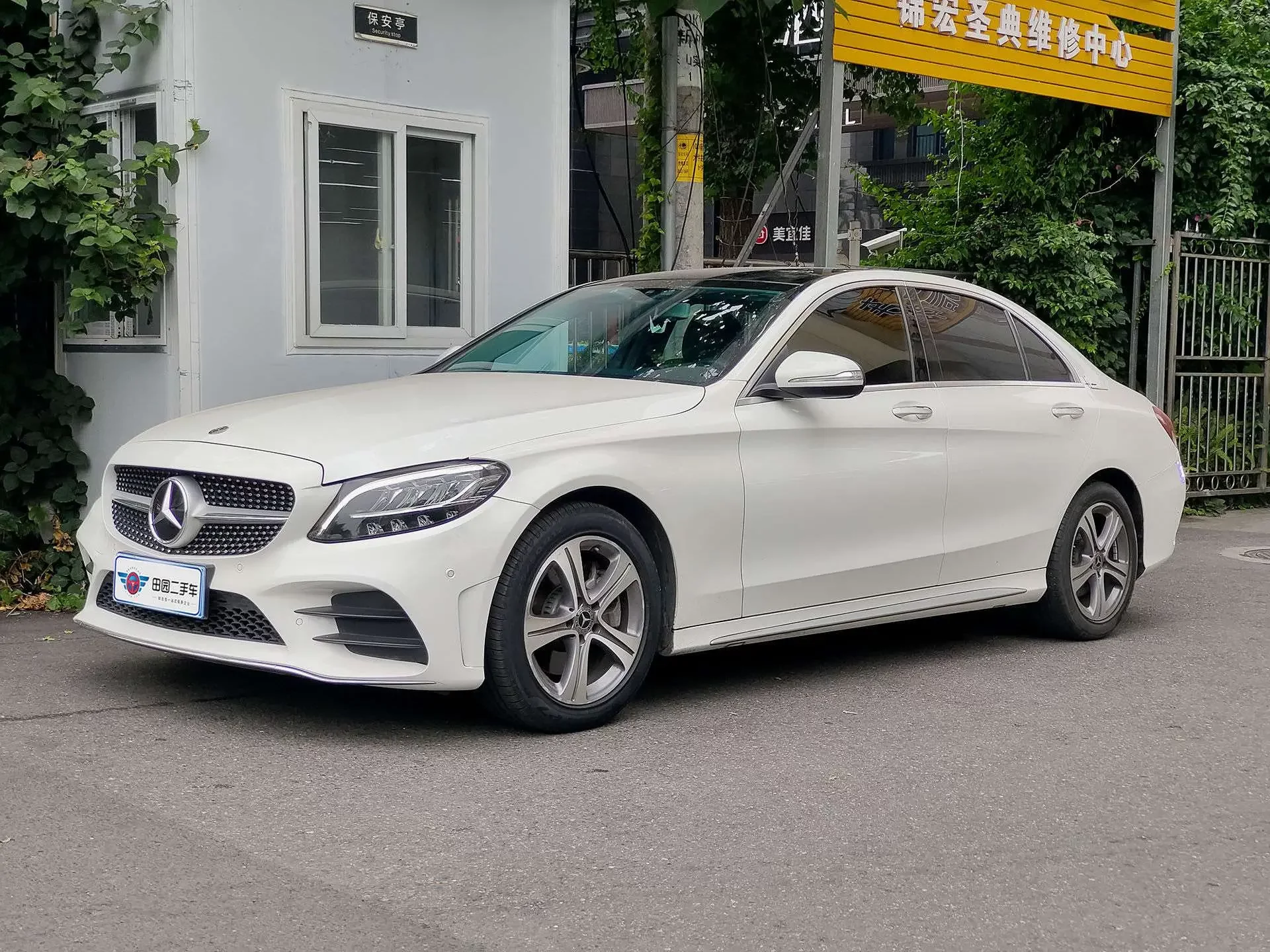 Mercedes-Benz C Class