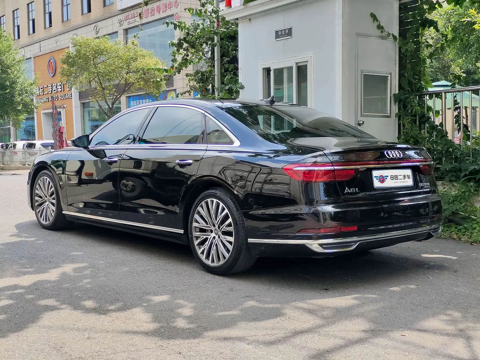 Audi A8