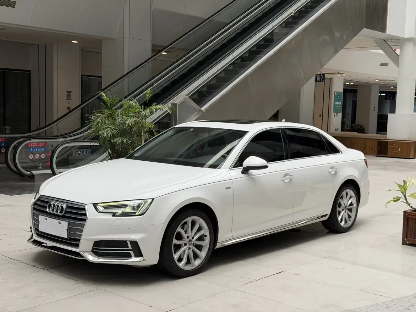 Audi A4L