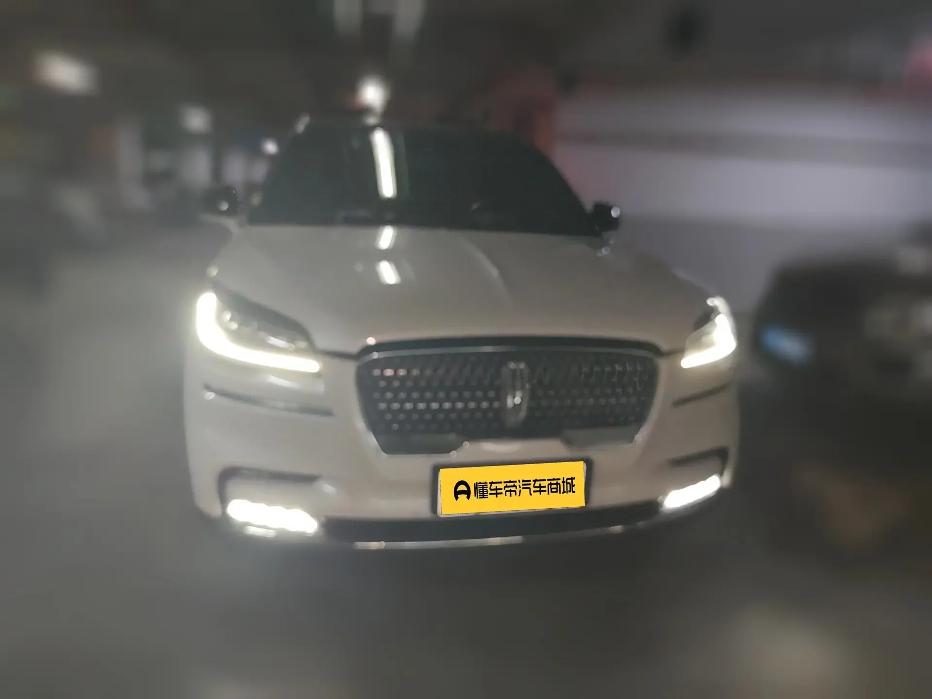 Lincoln aviator