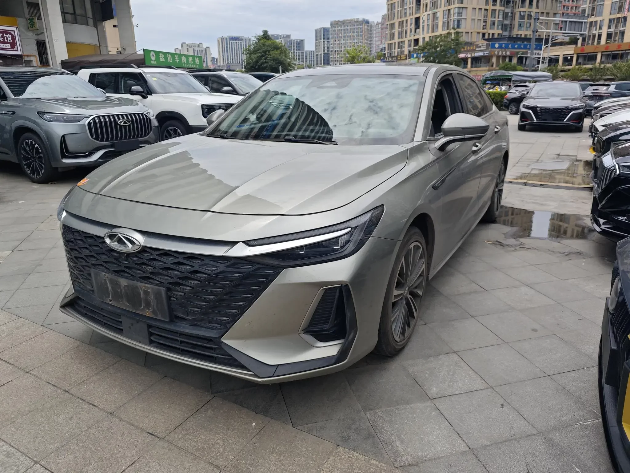 Chery Arrizo 8