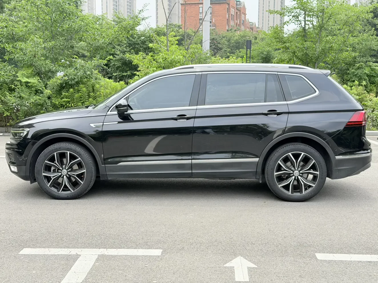 Volkswagen Tiguan L
