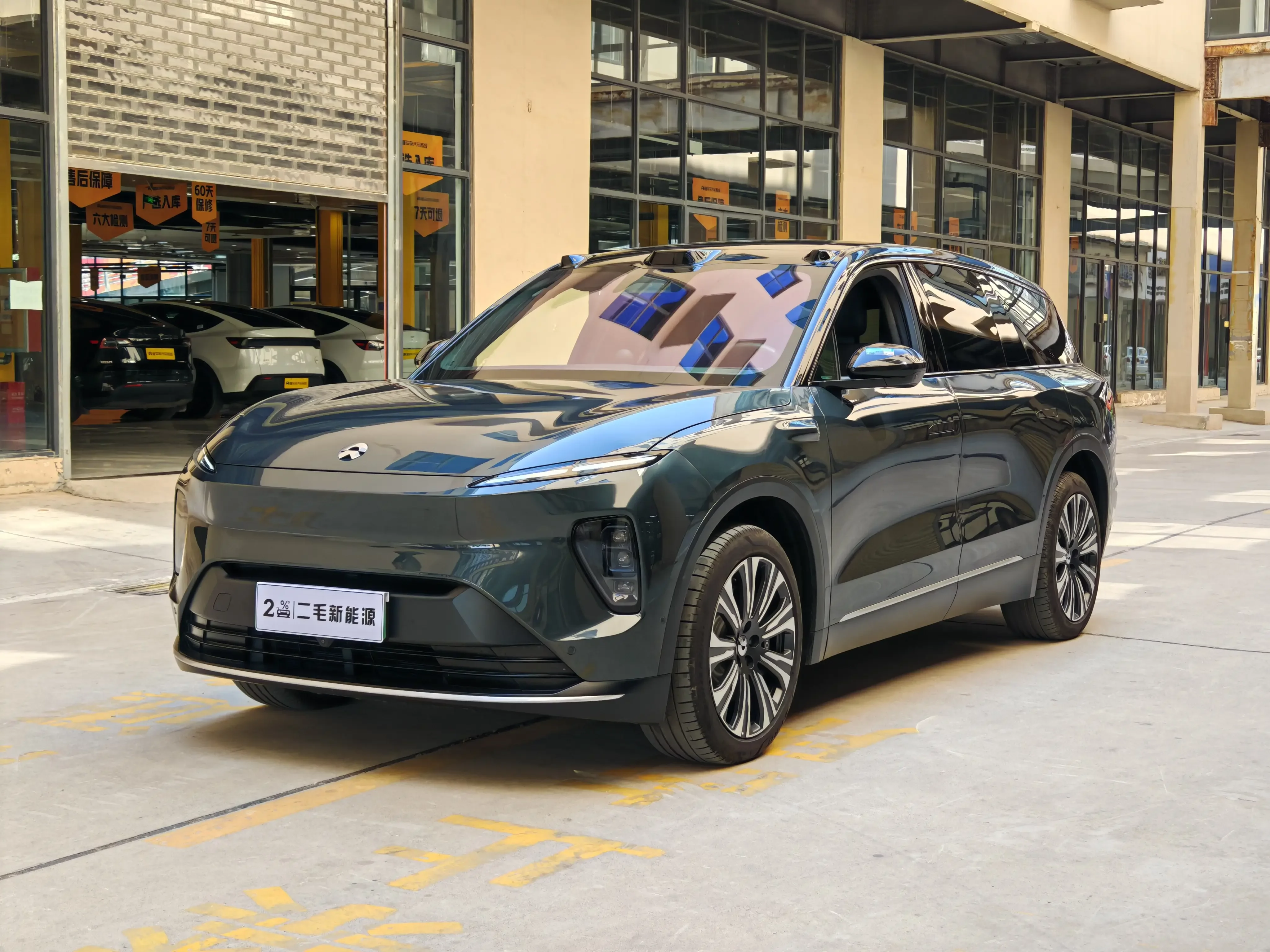NIO ES8  из Китая