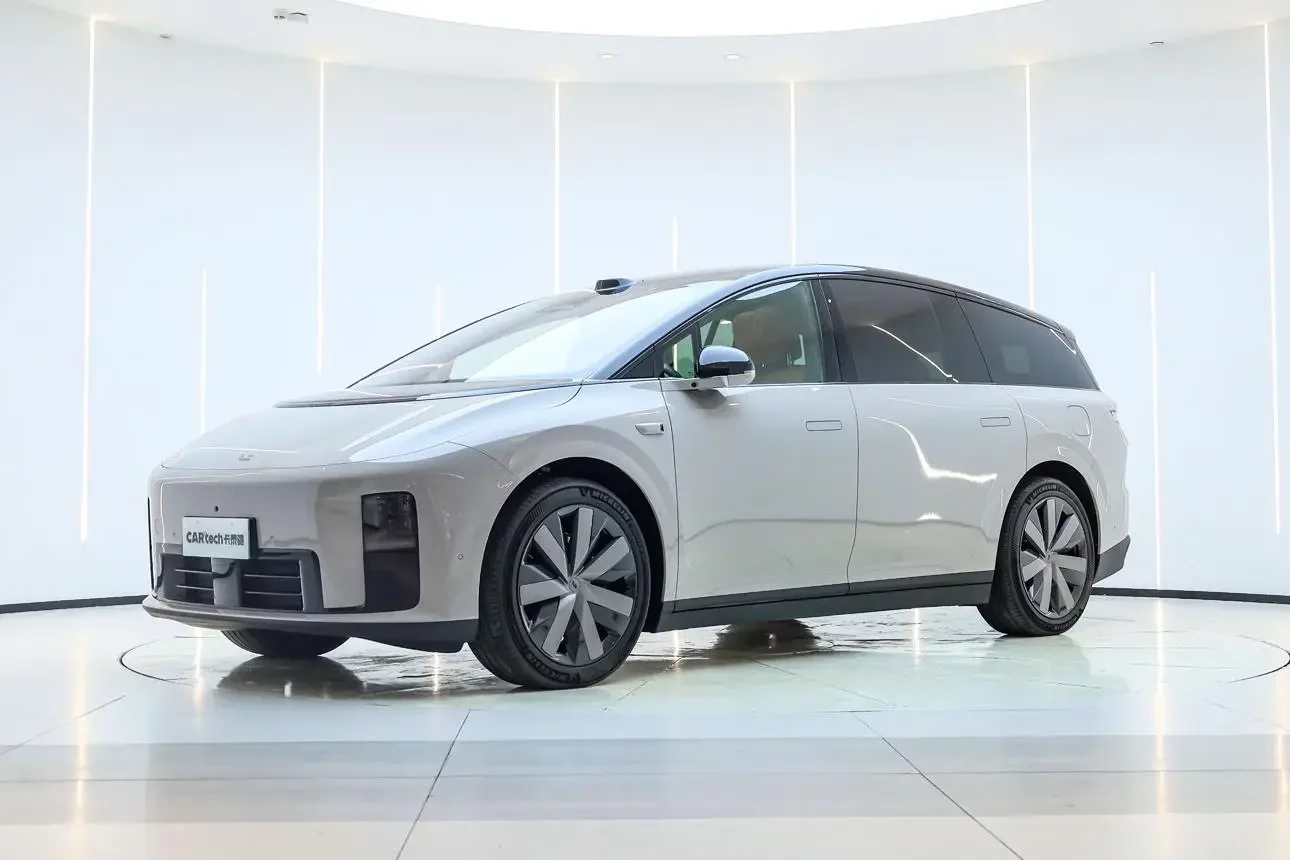 Li Ideal i8