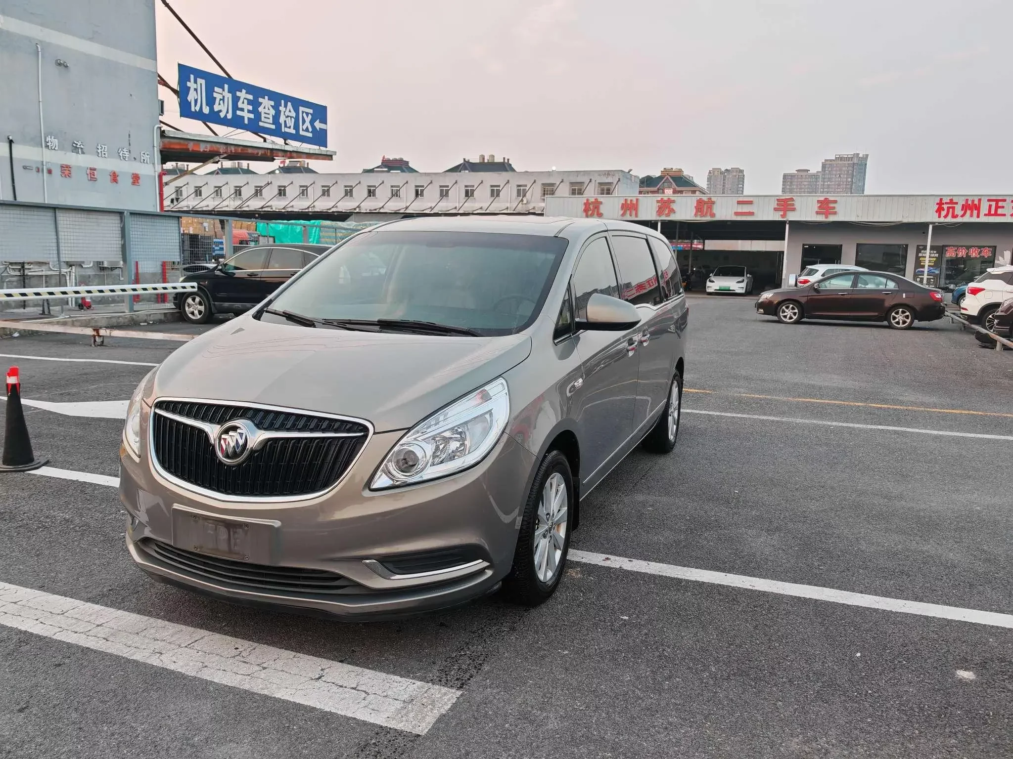 Buick GL8