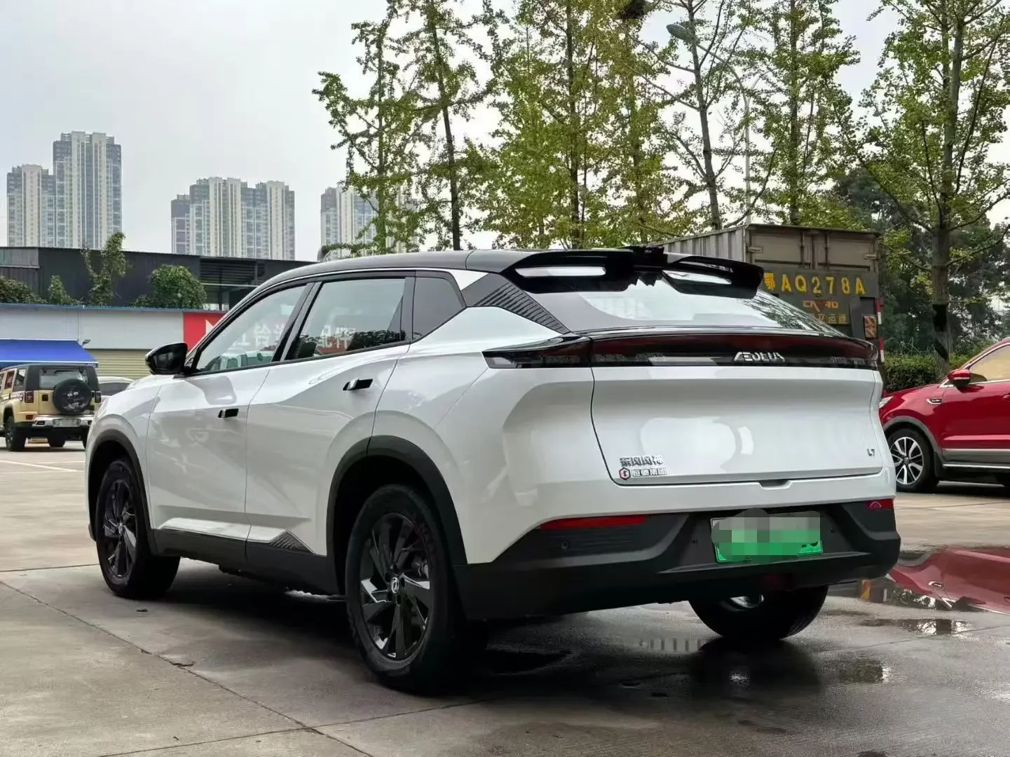 Dongfeng Fengshen L7 EV