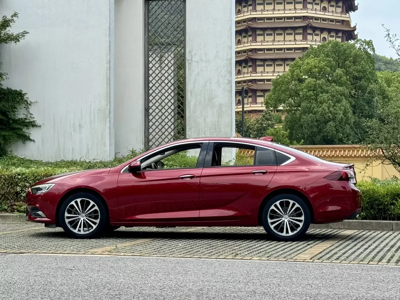 Buick Majesty