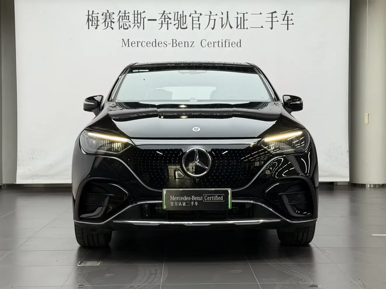 Mercedes-Benz EQE SUV