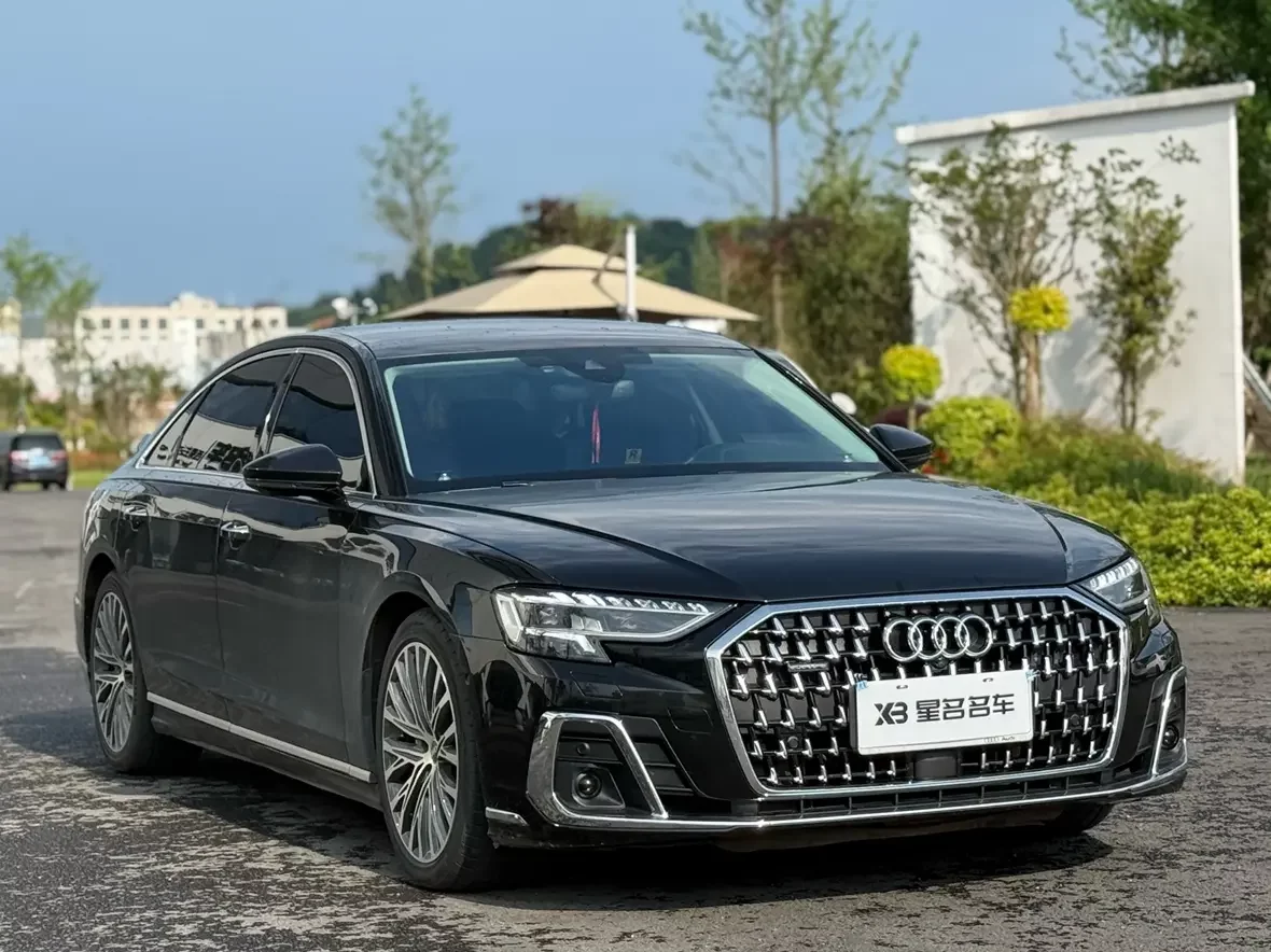 Audi A8