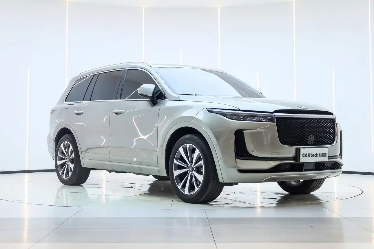 Li ONE (Ideal ONE)  из Китая