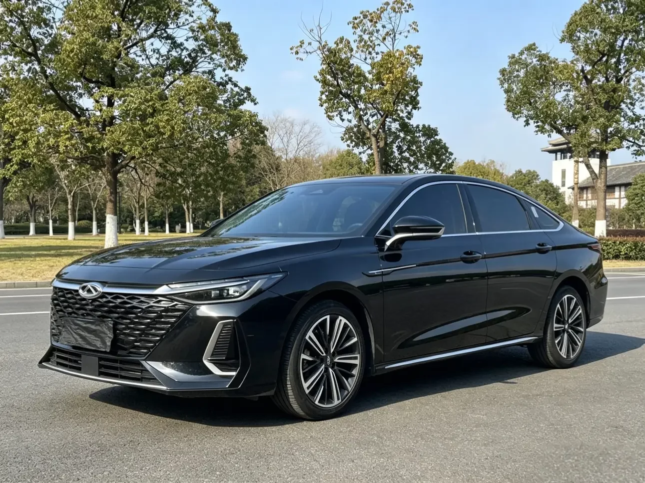 Chery Arrizo 8