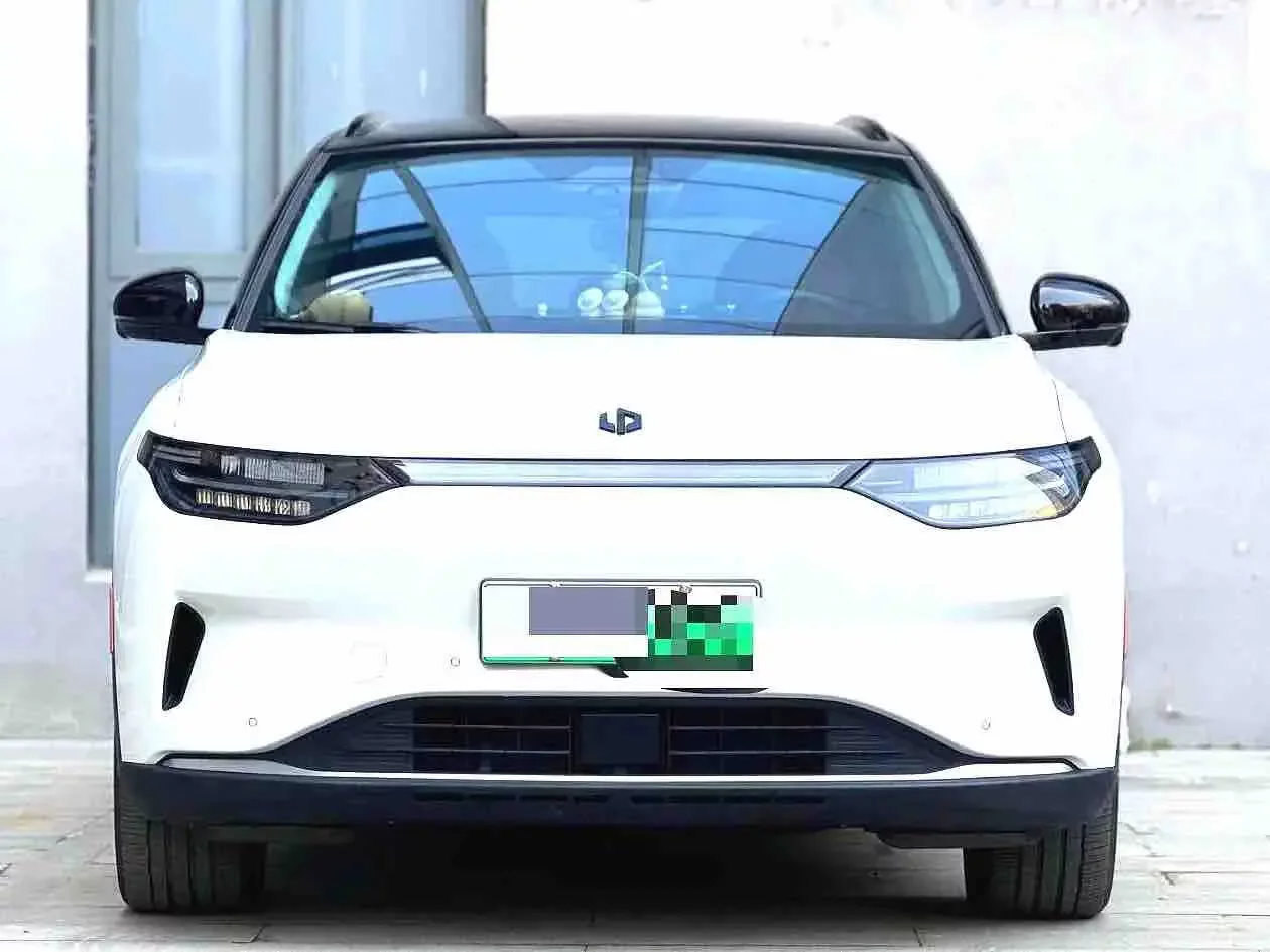 Leapmotor Zero running C11
