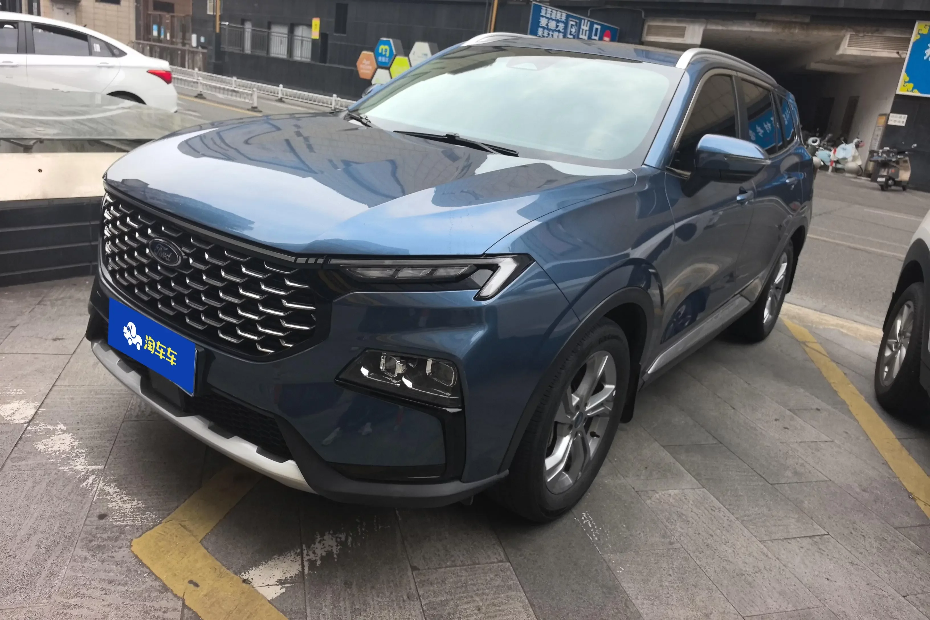 Ford Equator Sport