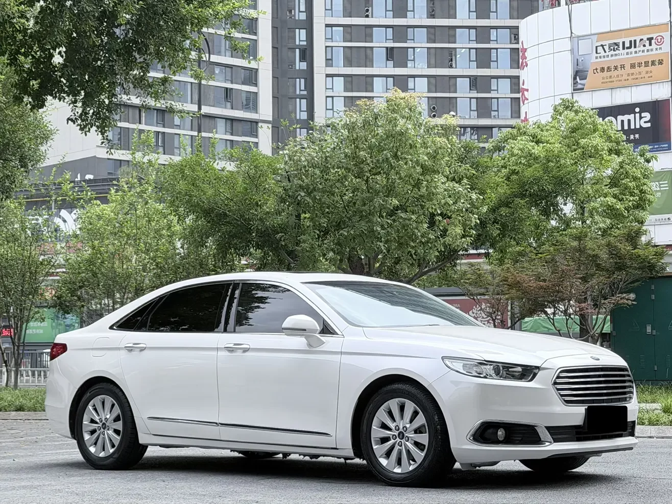 Ford Taurus