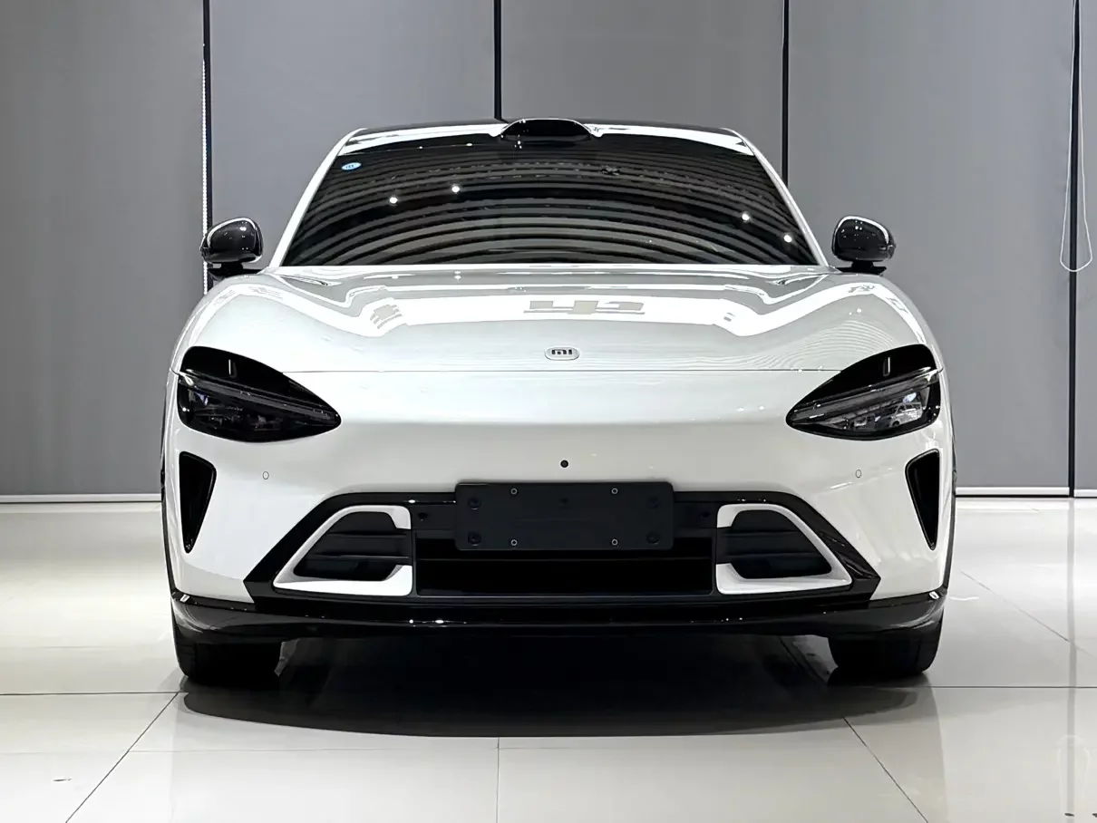 Xiaomi car Xiaomi YU7  из Китая