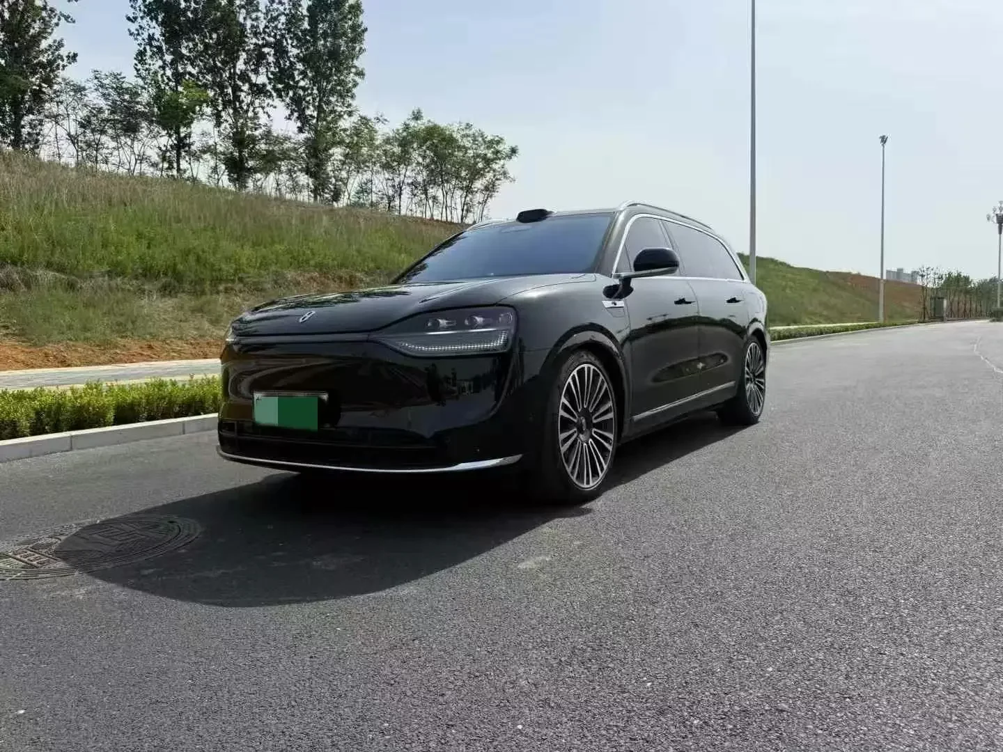 AITO M9 (Wenjie M9)  из Китая