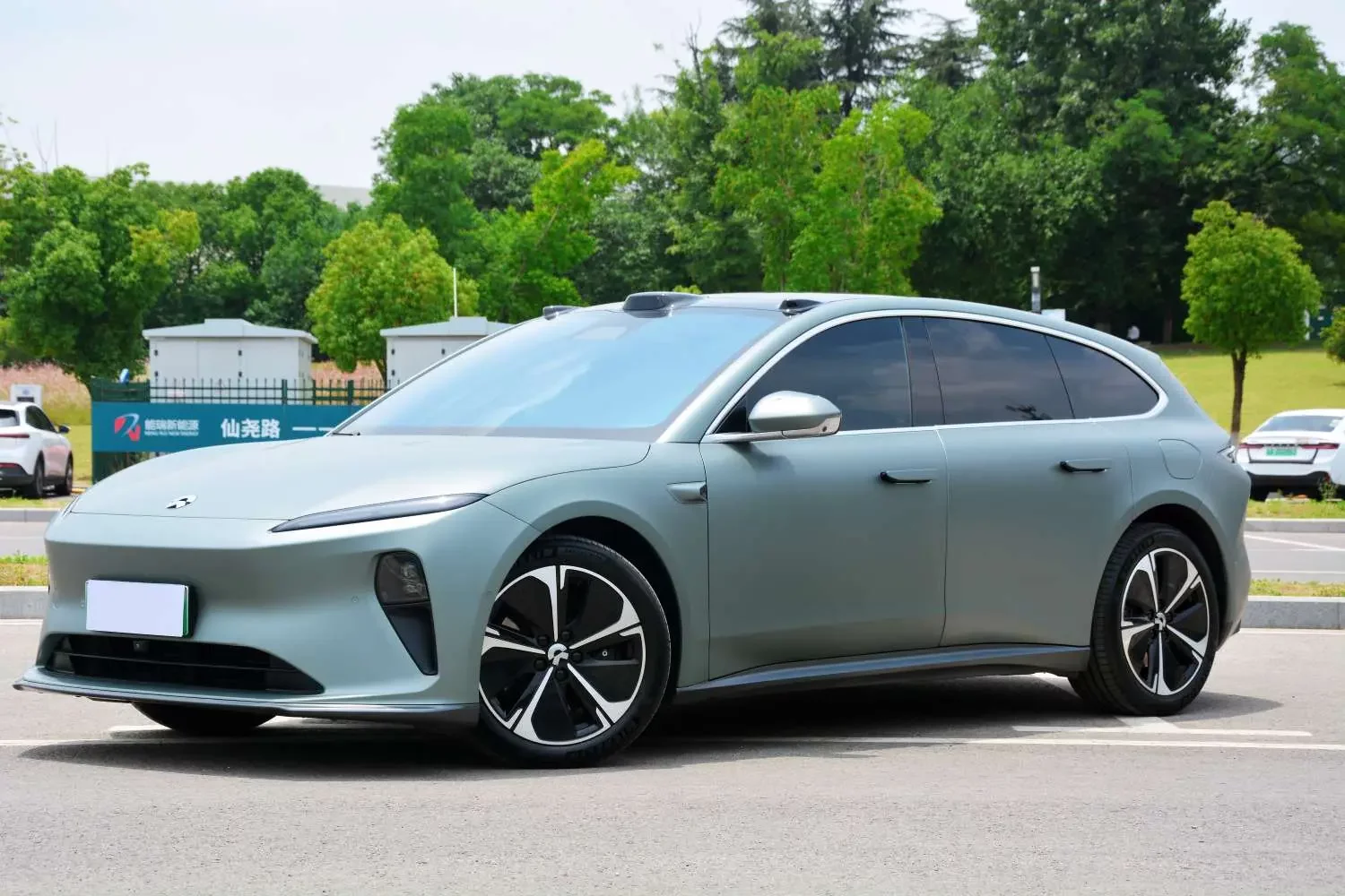 NIO ET5T  из Китая