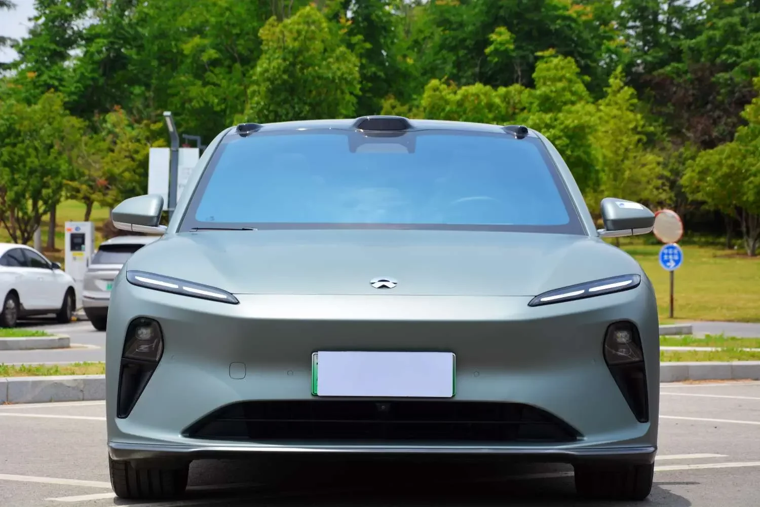 NIO ET5T  из Китая