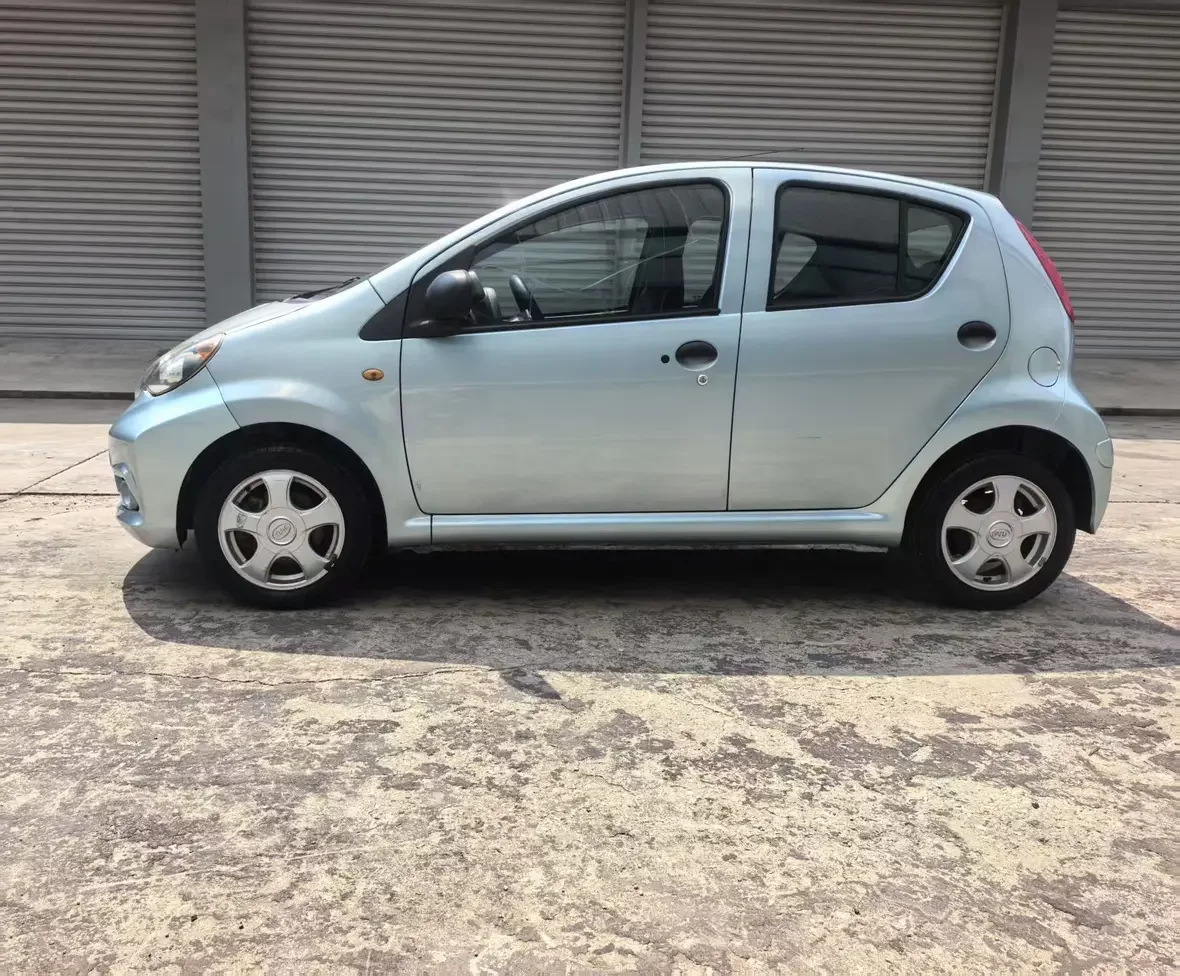 BYD F0