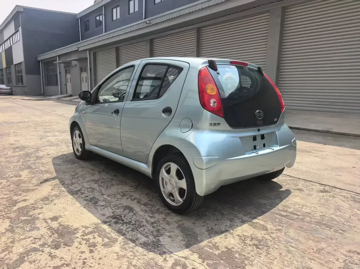 BYD F0