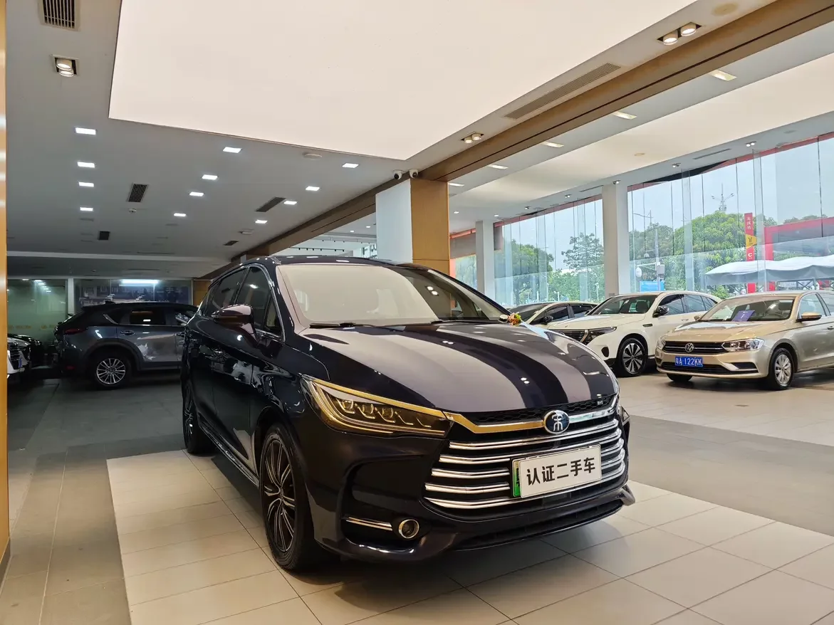 BYD Song MAX DM