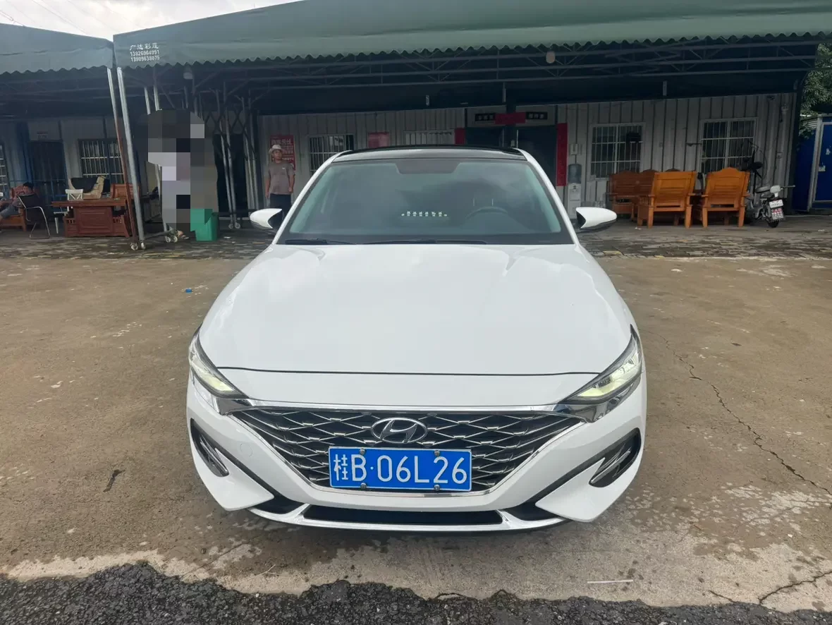 Hyundai Lafesta