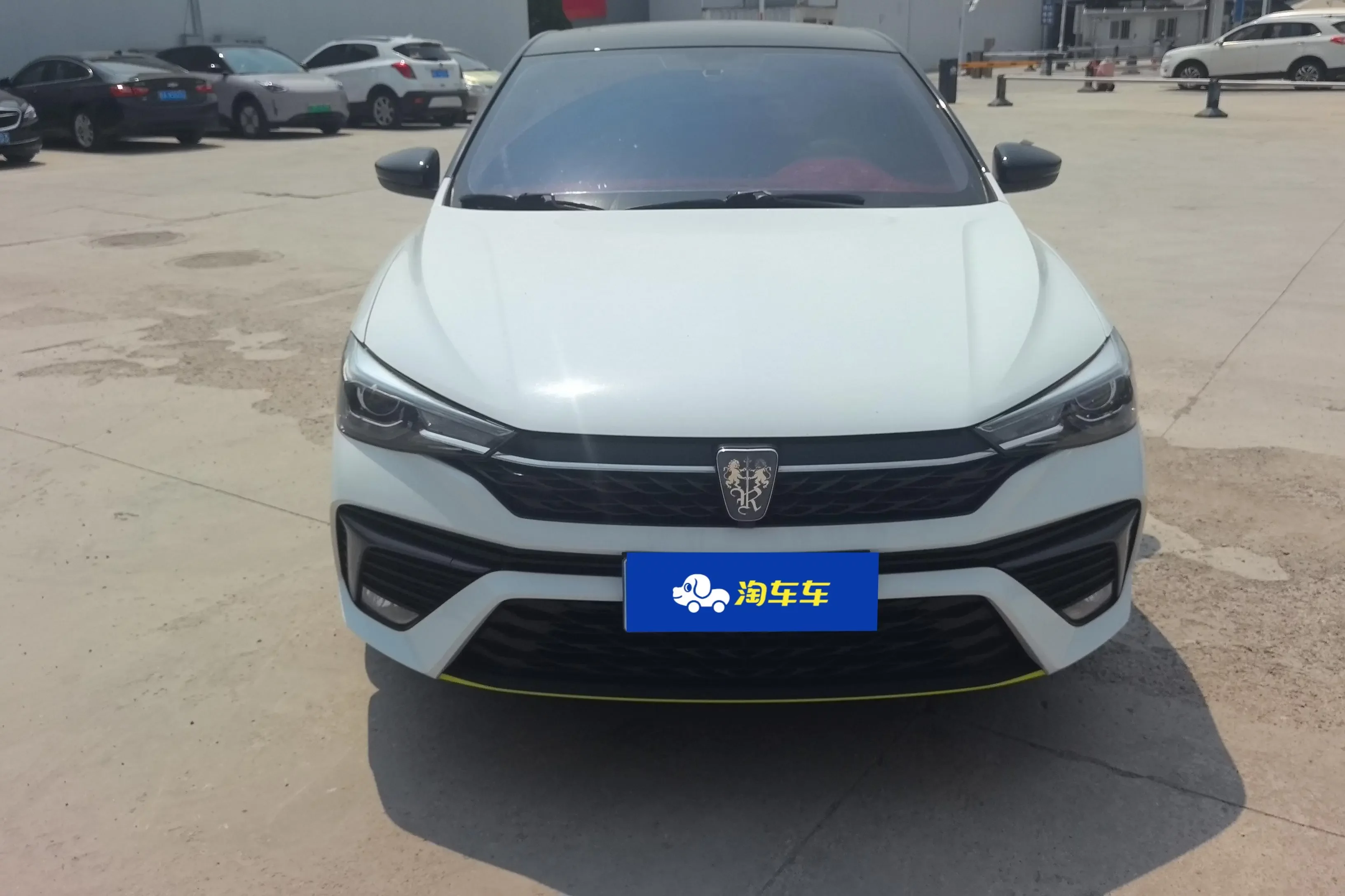 Roewe i5