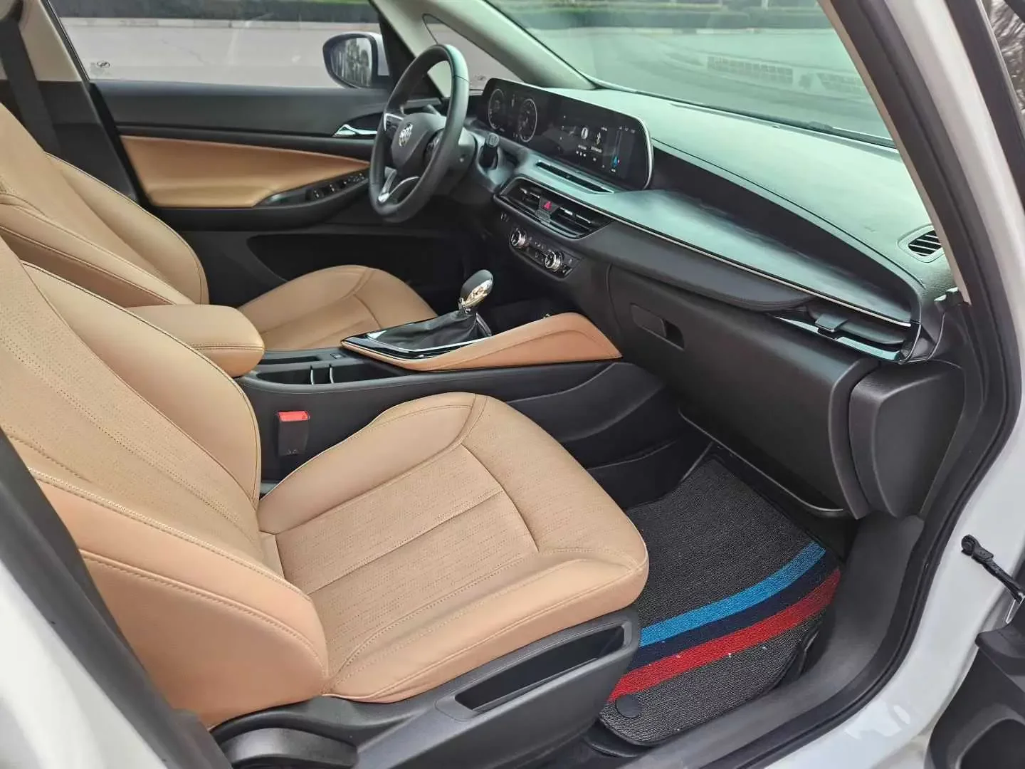 Buick GL6