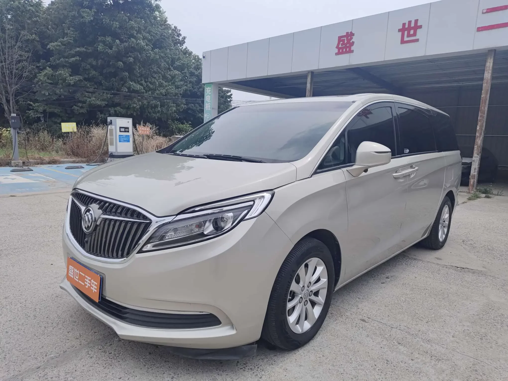 Buick GL8