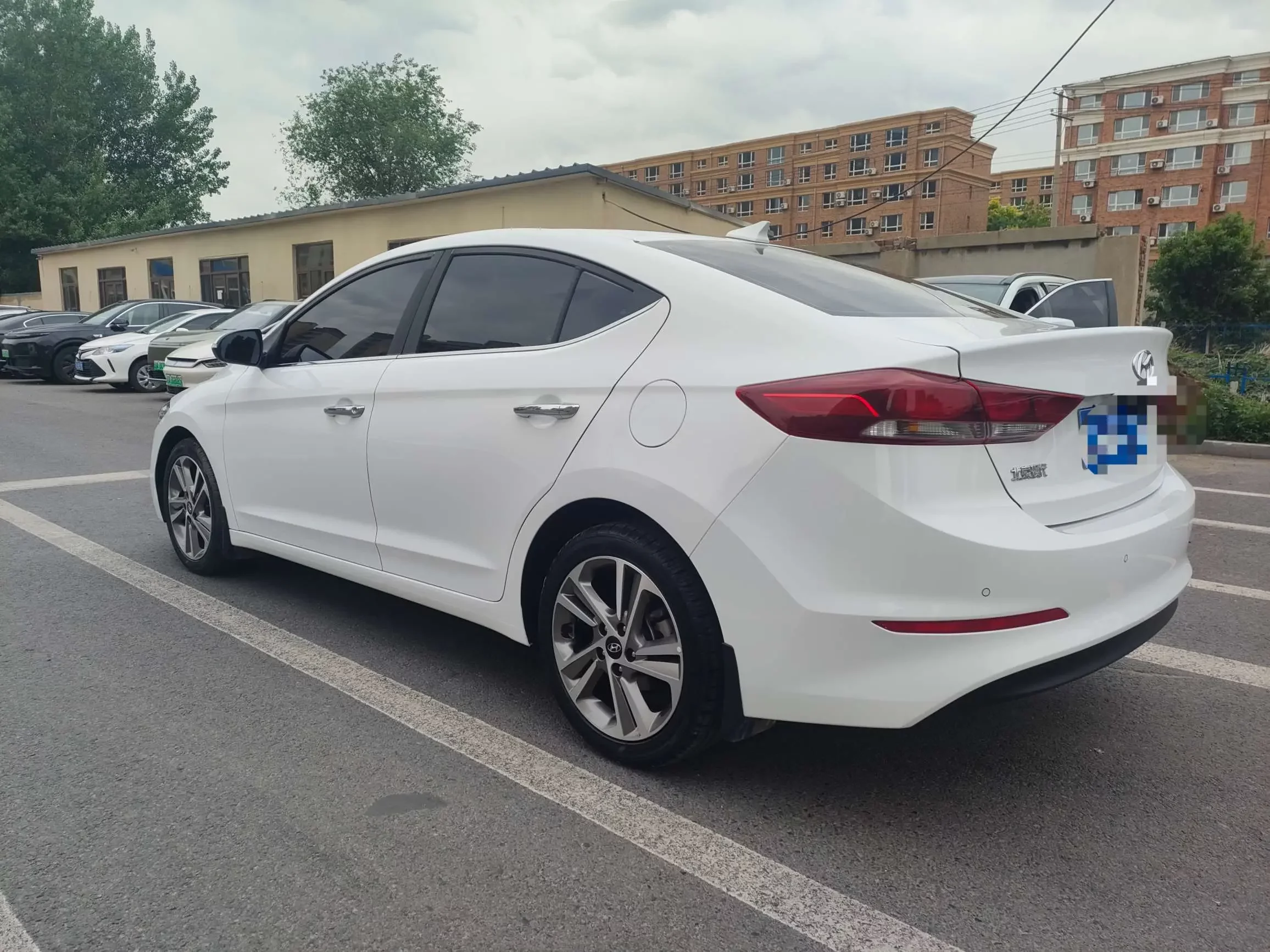 Hyundai lead