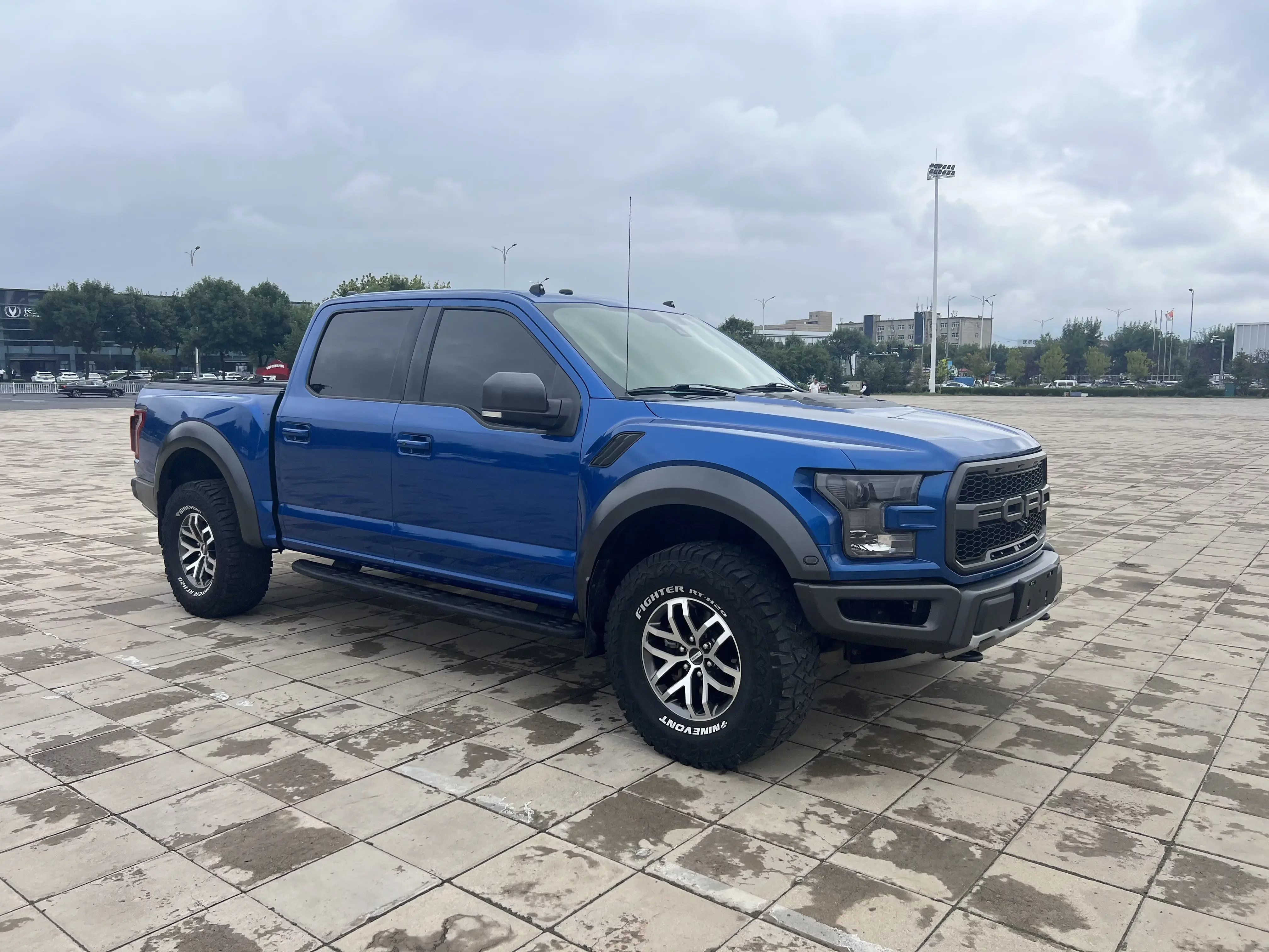 Ford F-150 Raptor