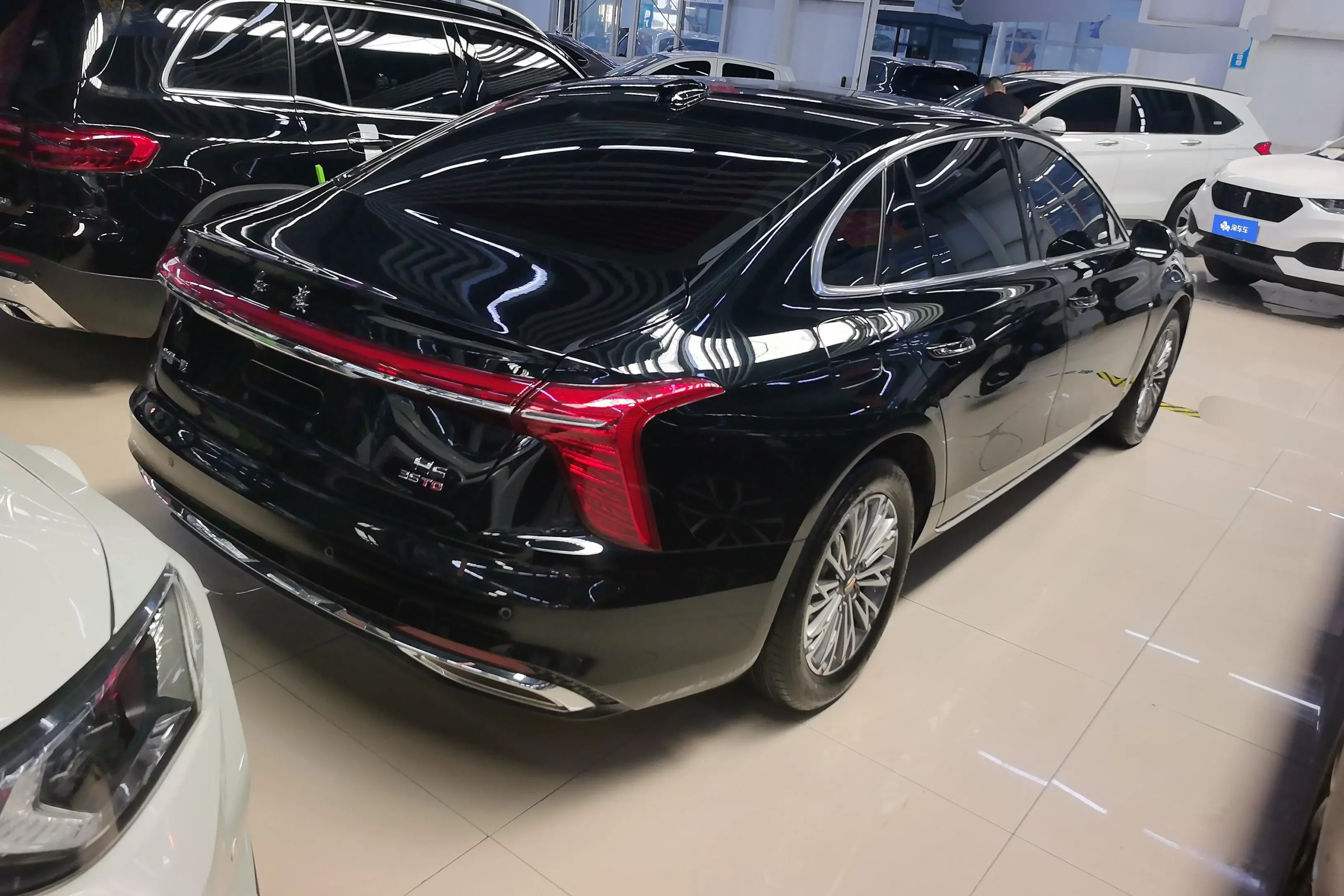 Hongqi H5