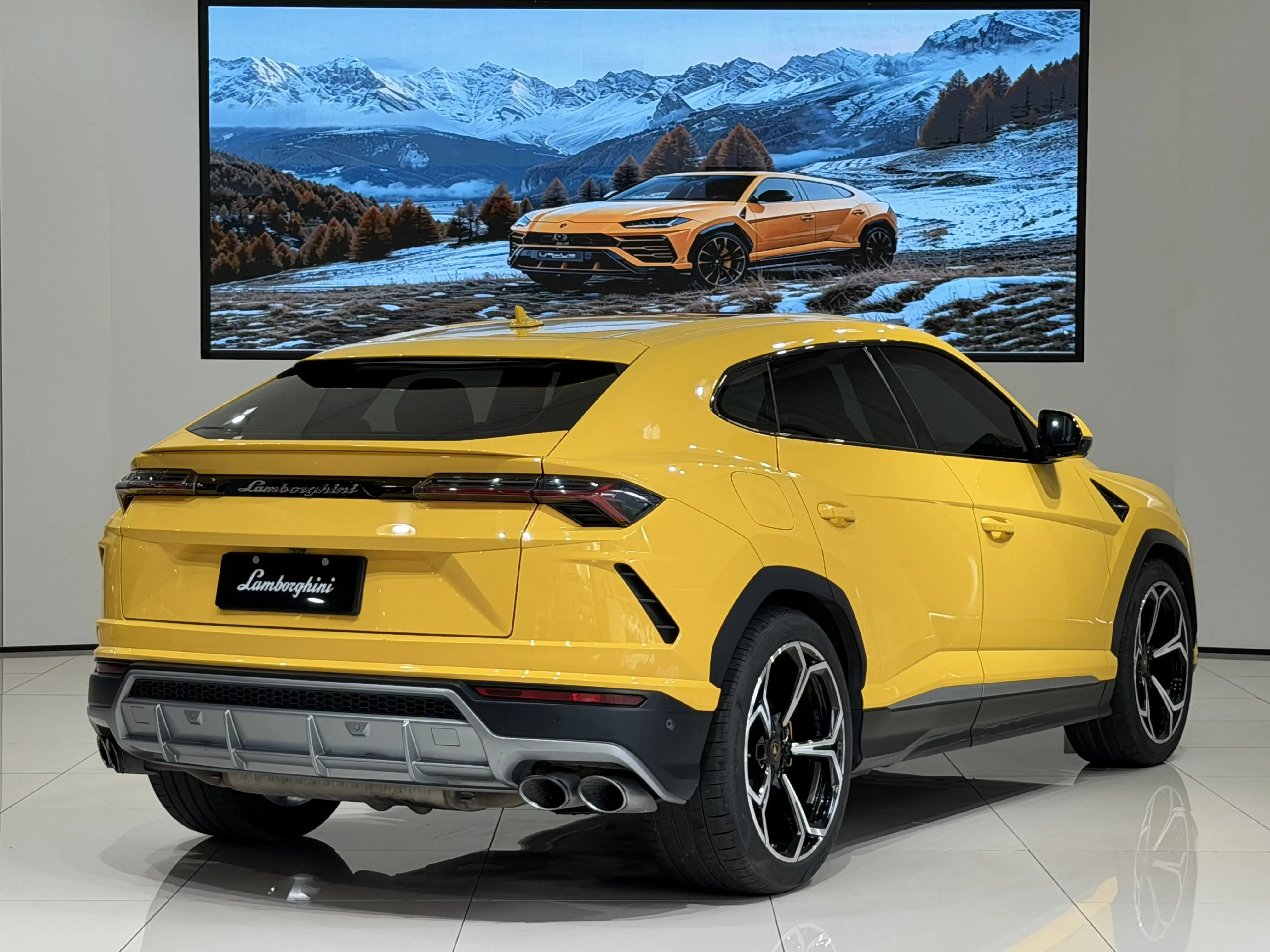 Lamborghini Urus
