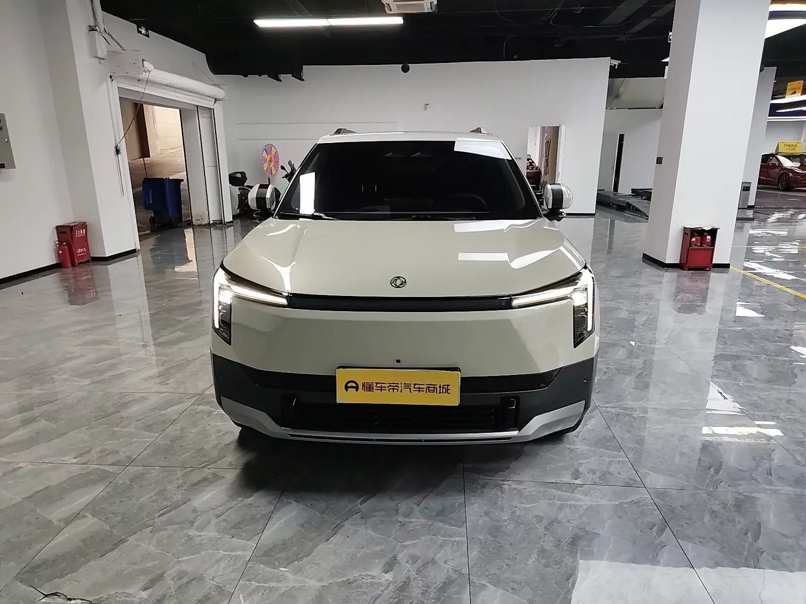 Dongfeng Nano 06