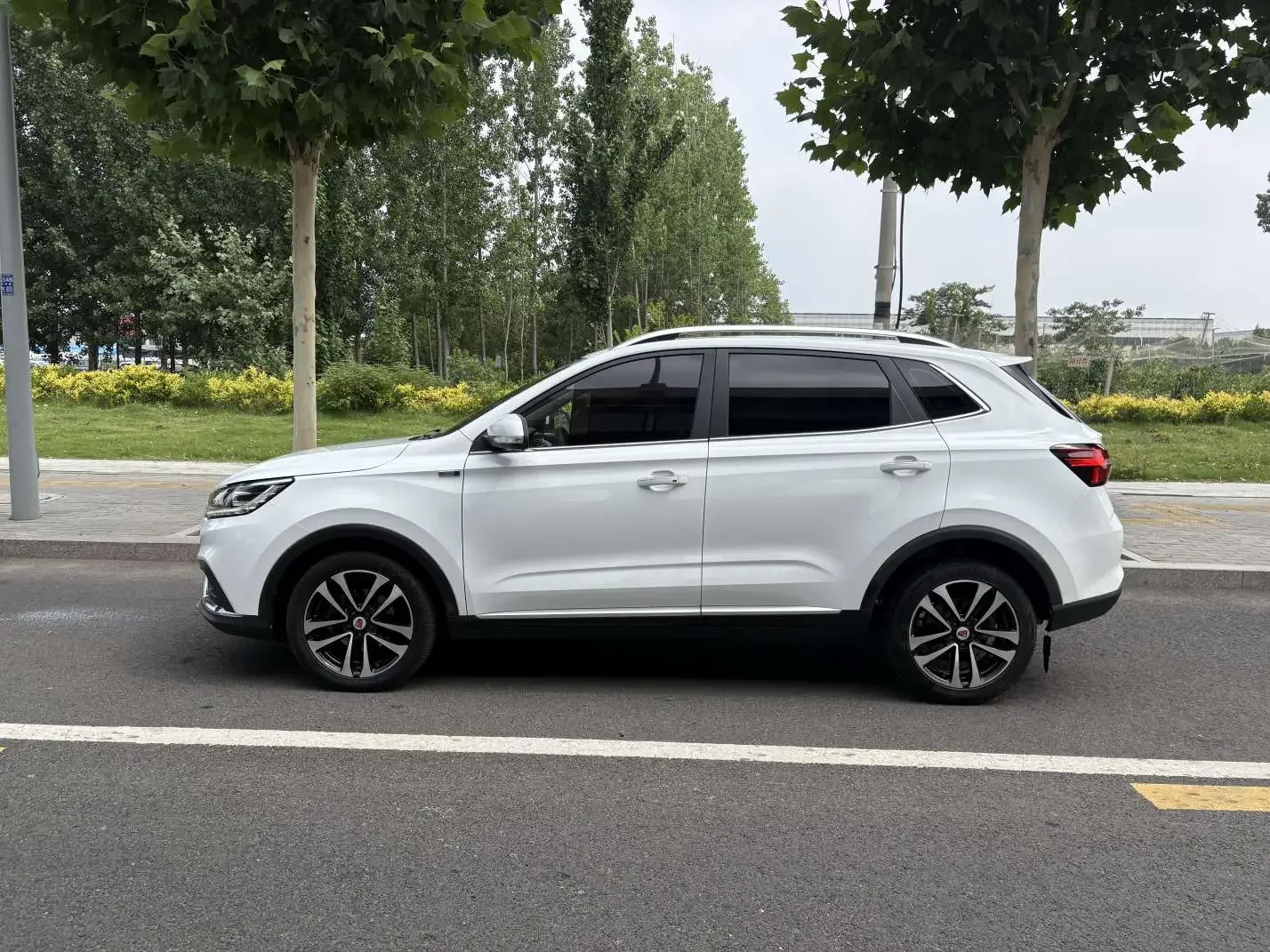 Roewe RX3