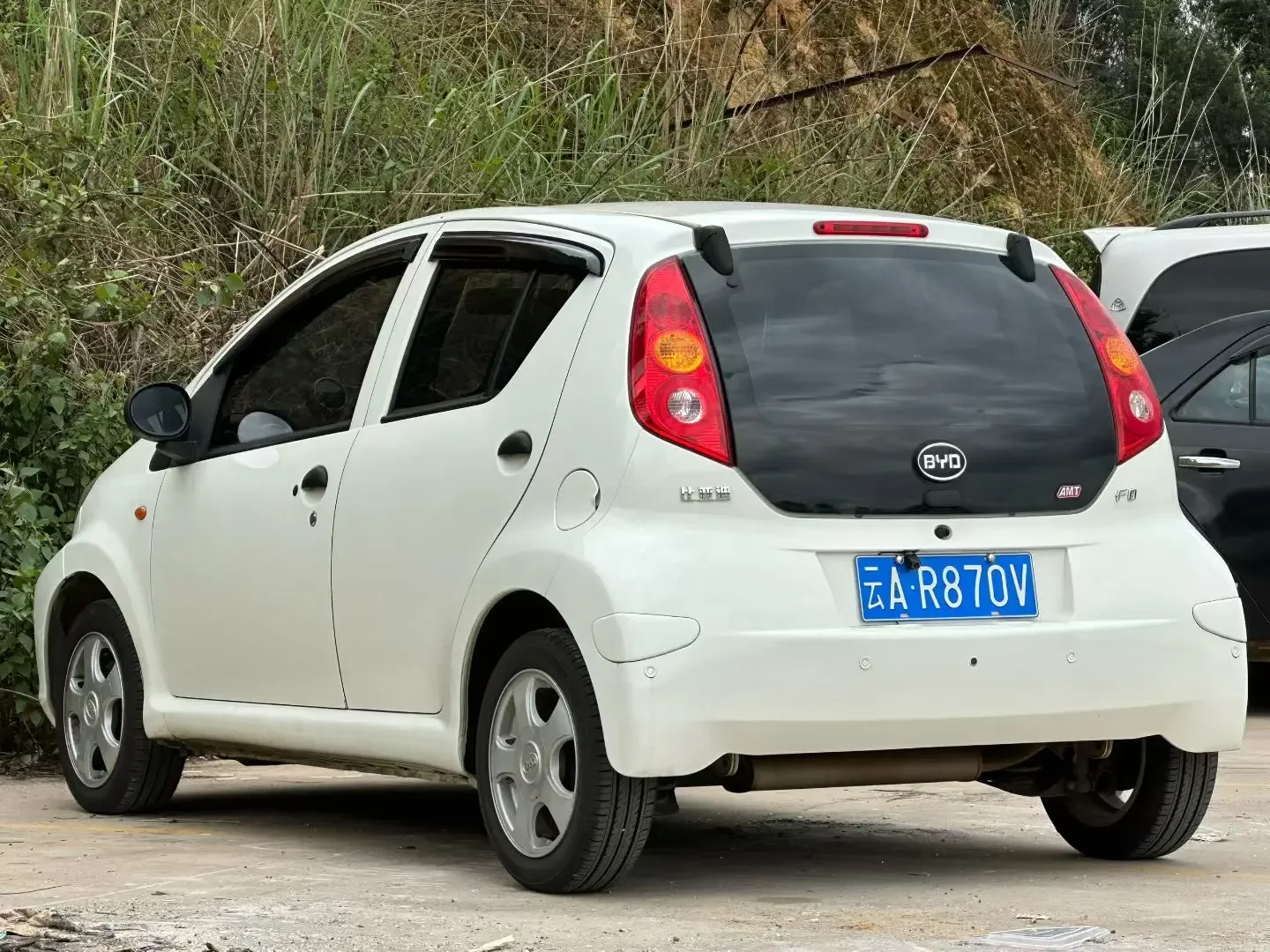 BYD F0