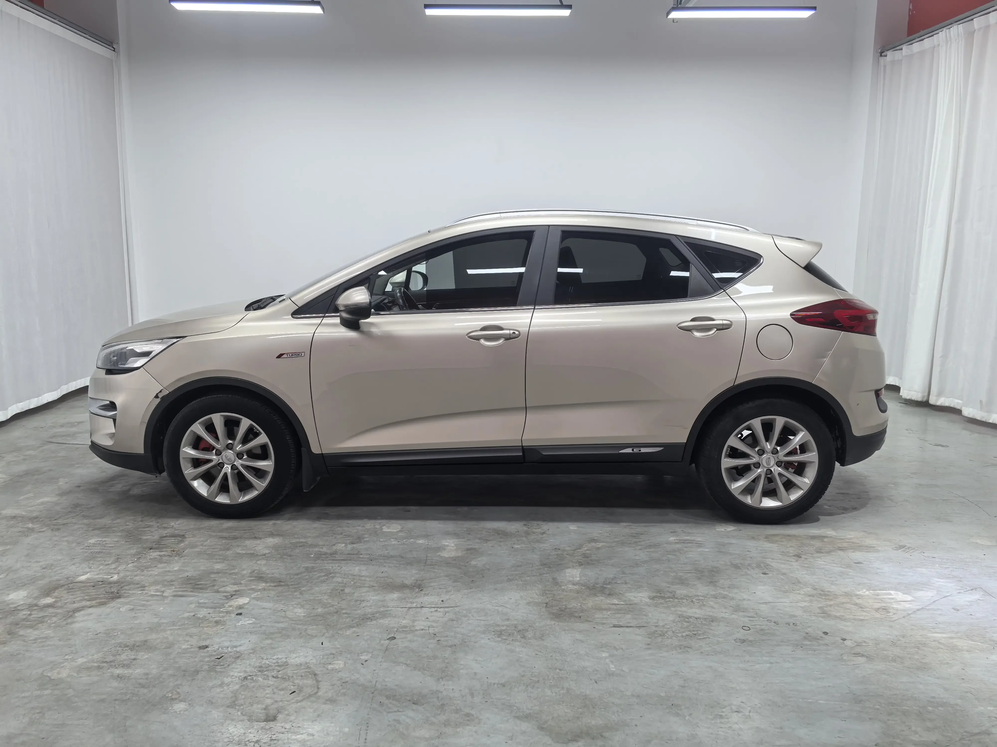 Geely Emgrand GS