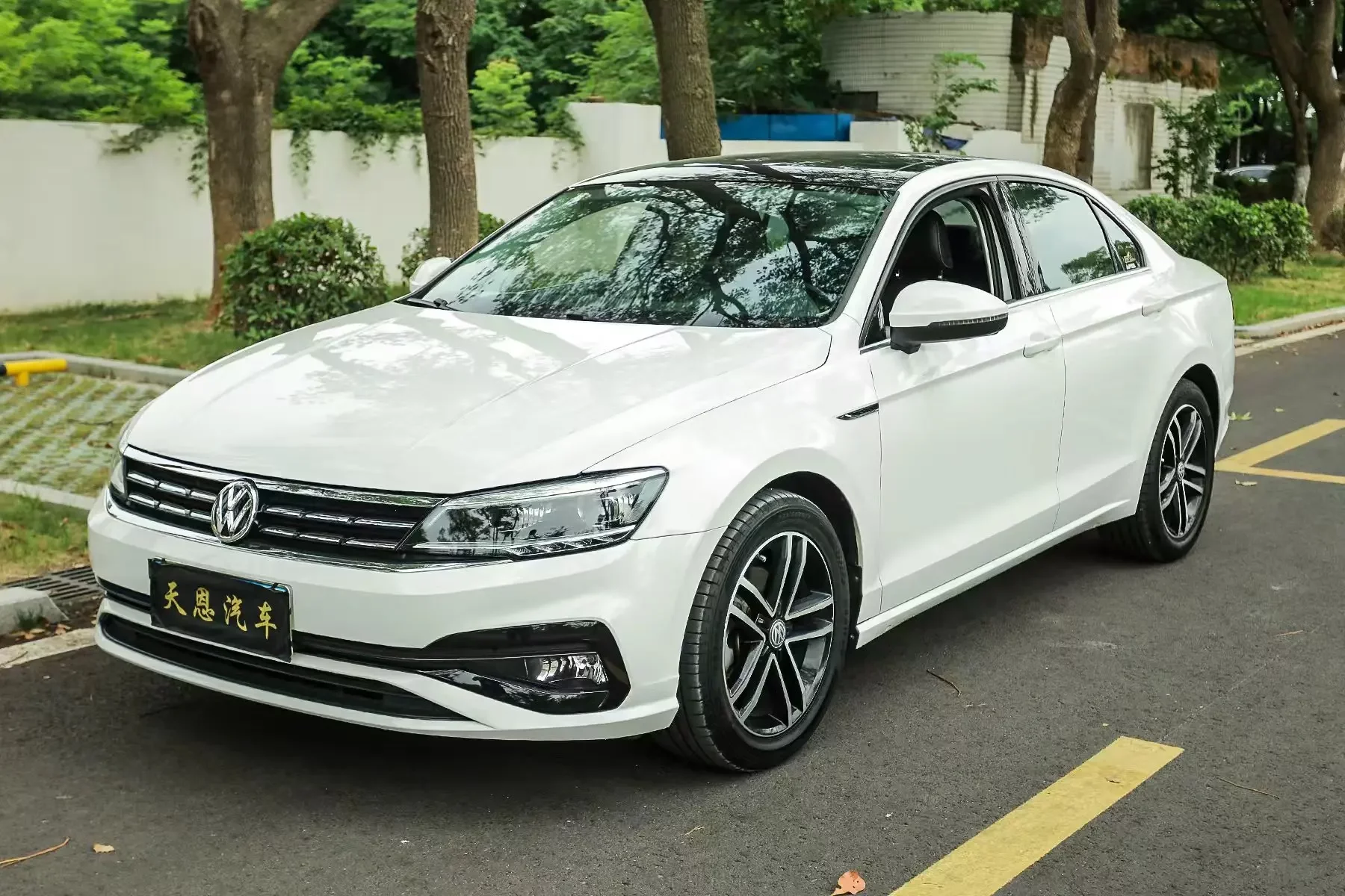 Volkswagen Lamando