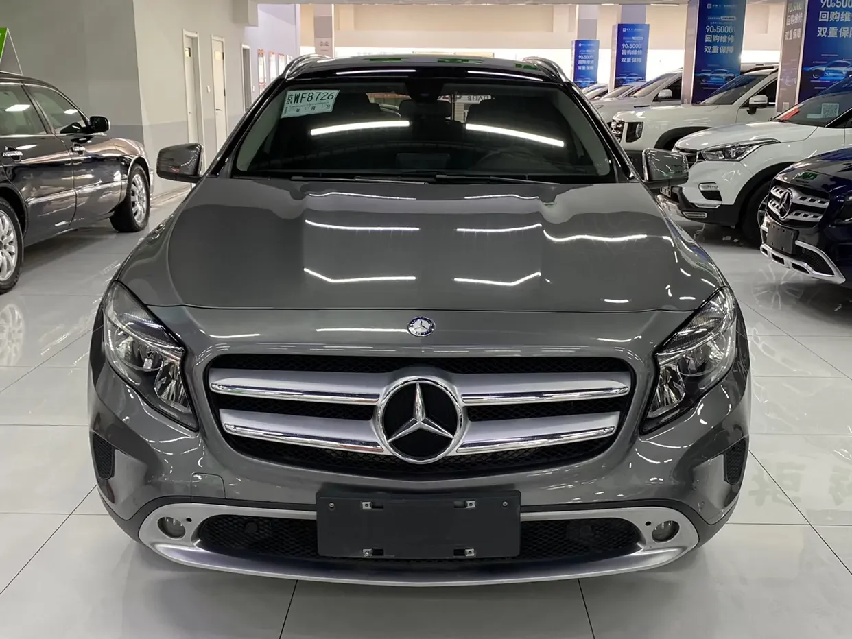 Mercedes-Benz GLA