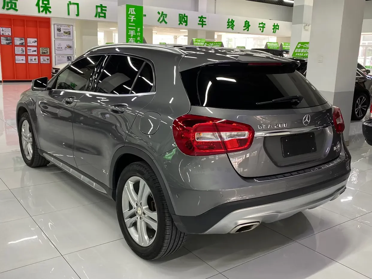 Mercedes-Benz GLA