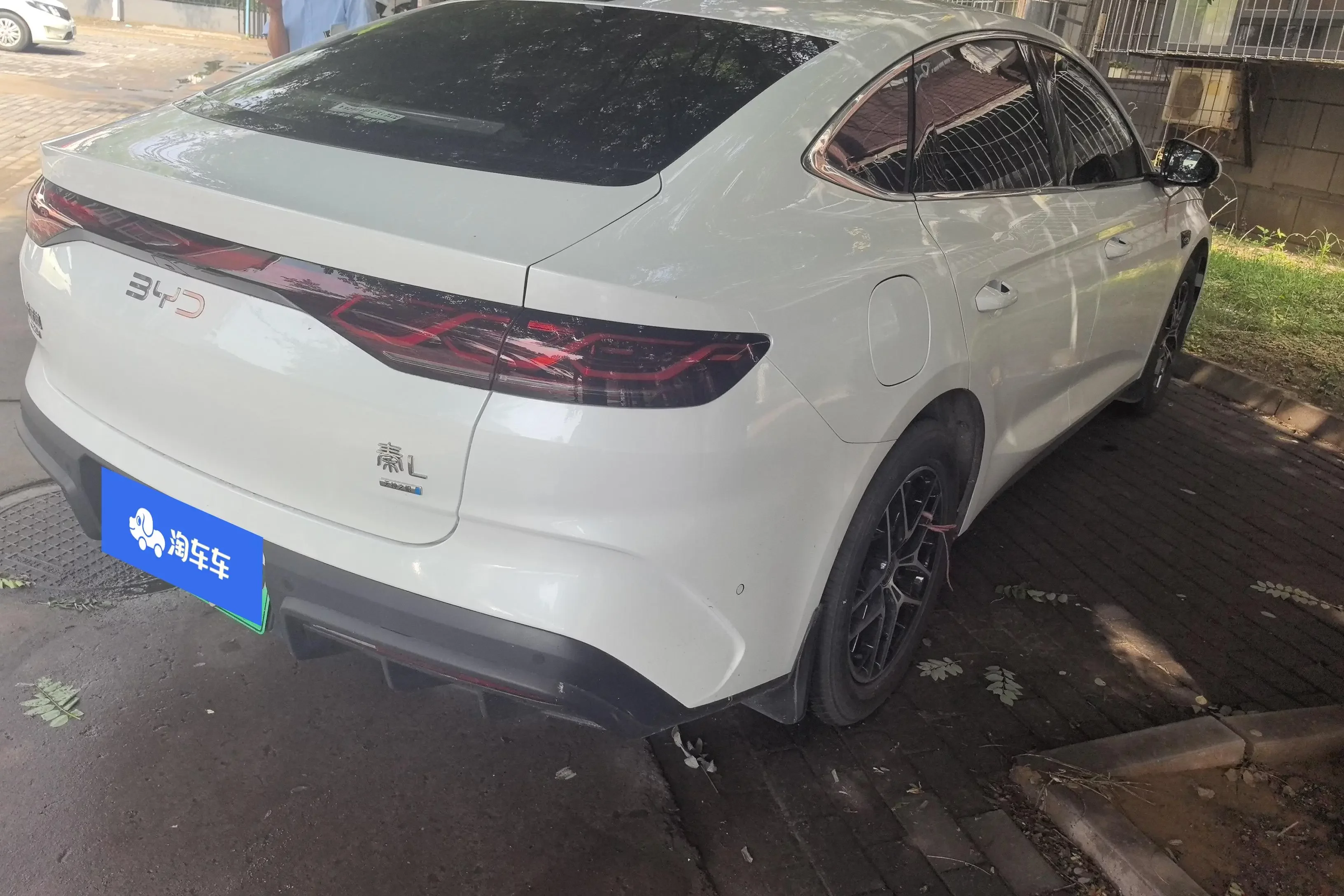 BYD Qin L DM