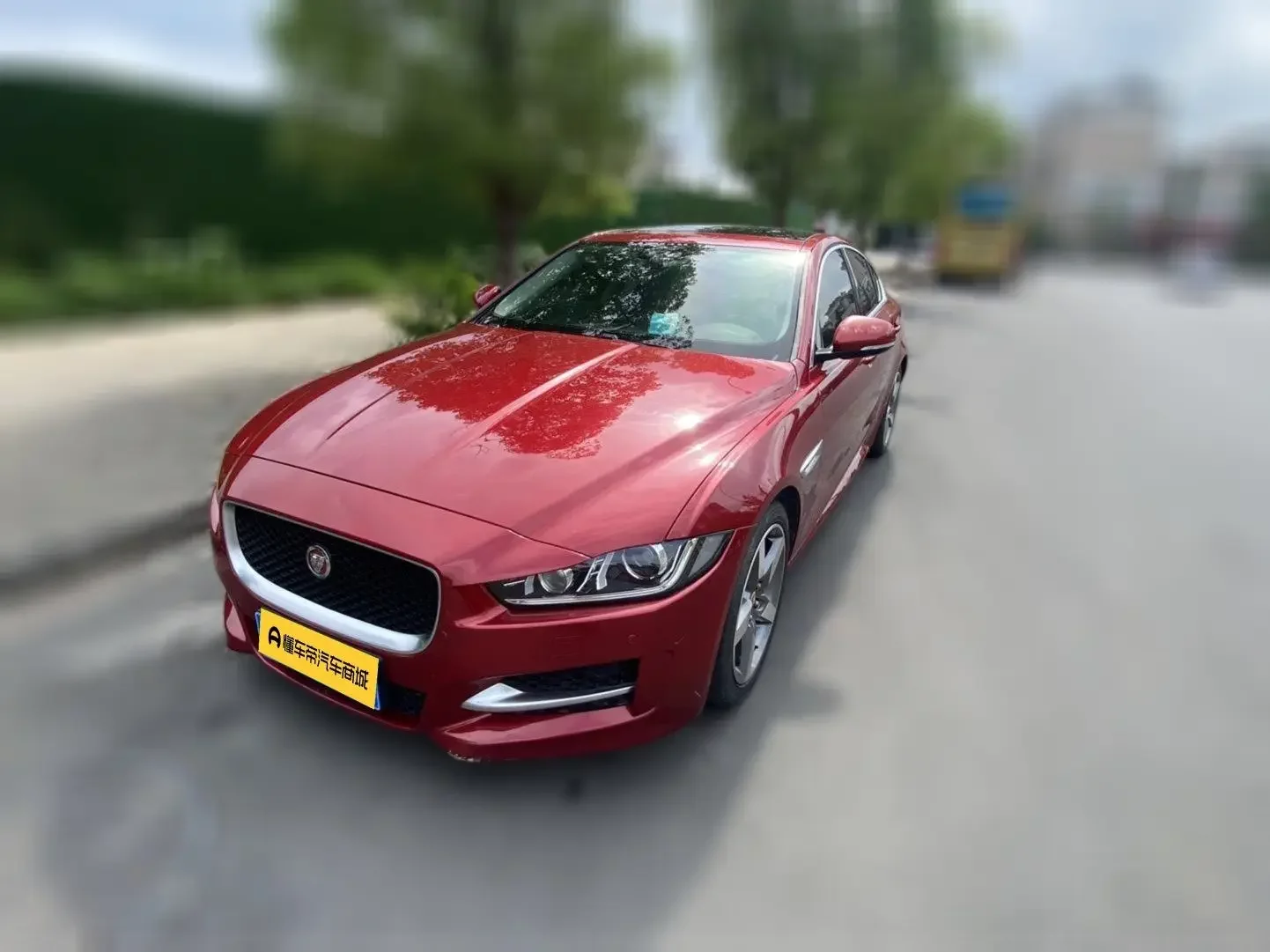Jaguar XE