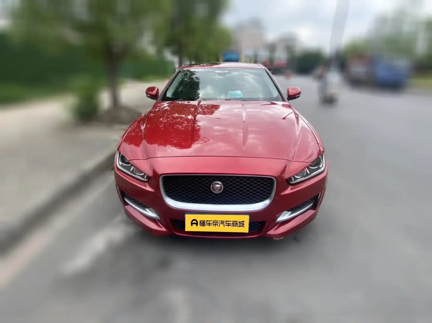 Jaguar XE