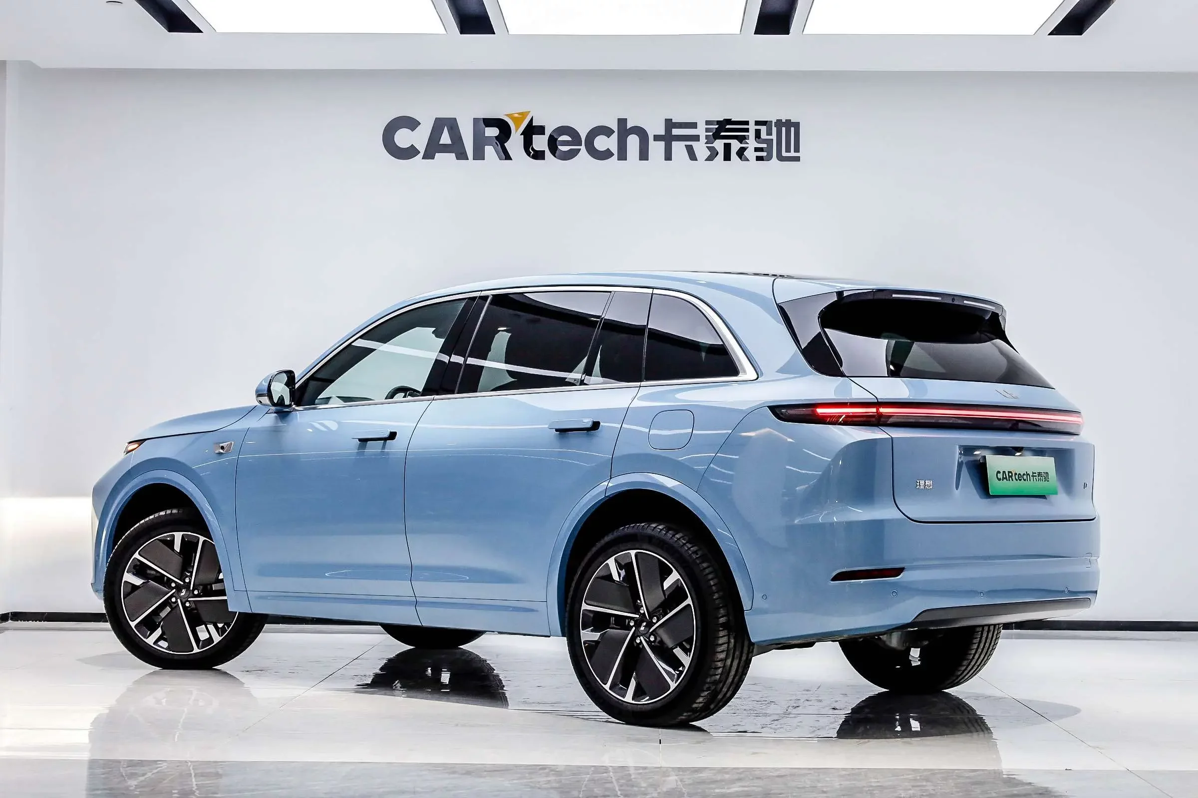 Lixiang L7