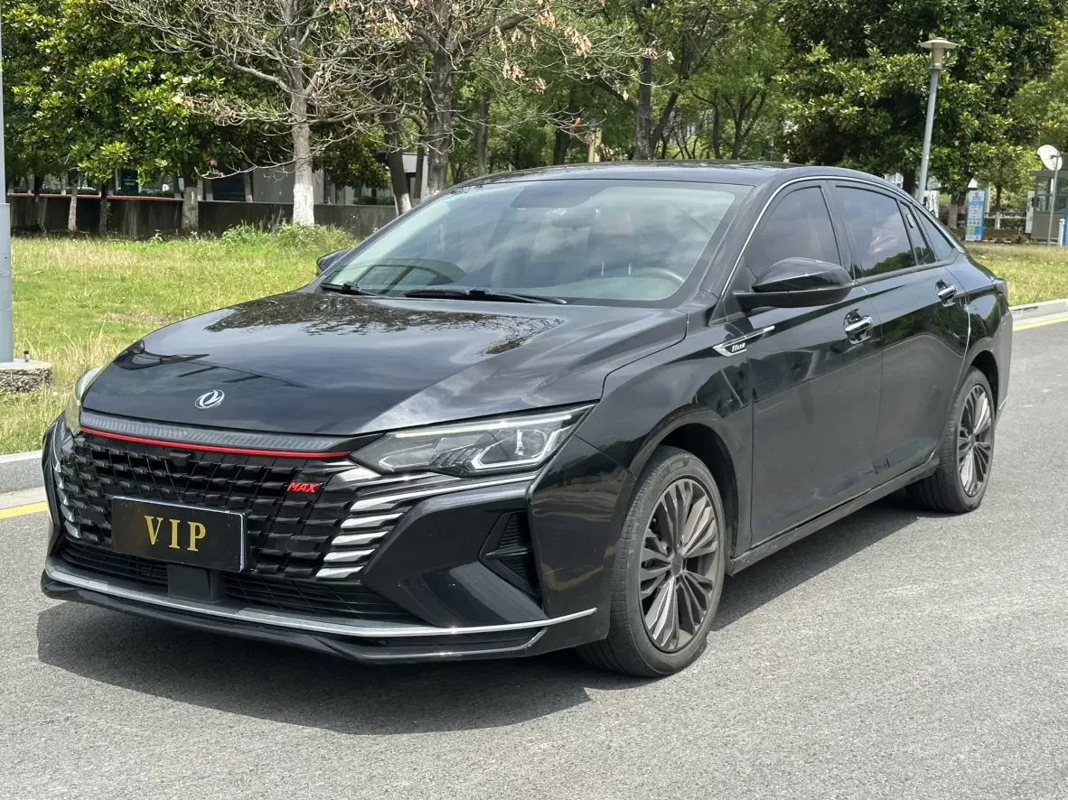 Dongfeng Yixuan MAX