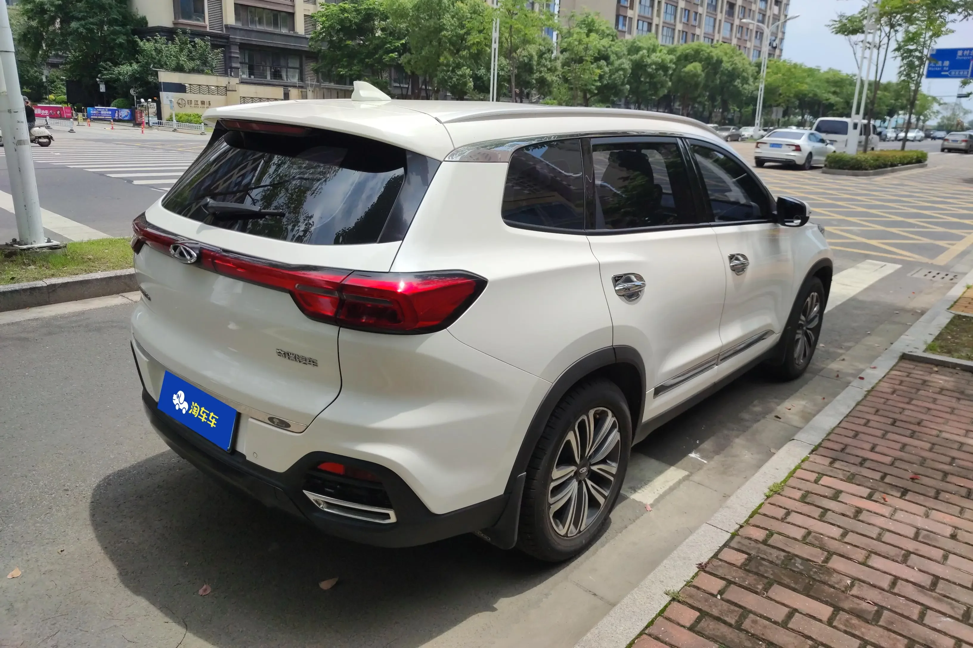 Chery Tiggo 8