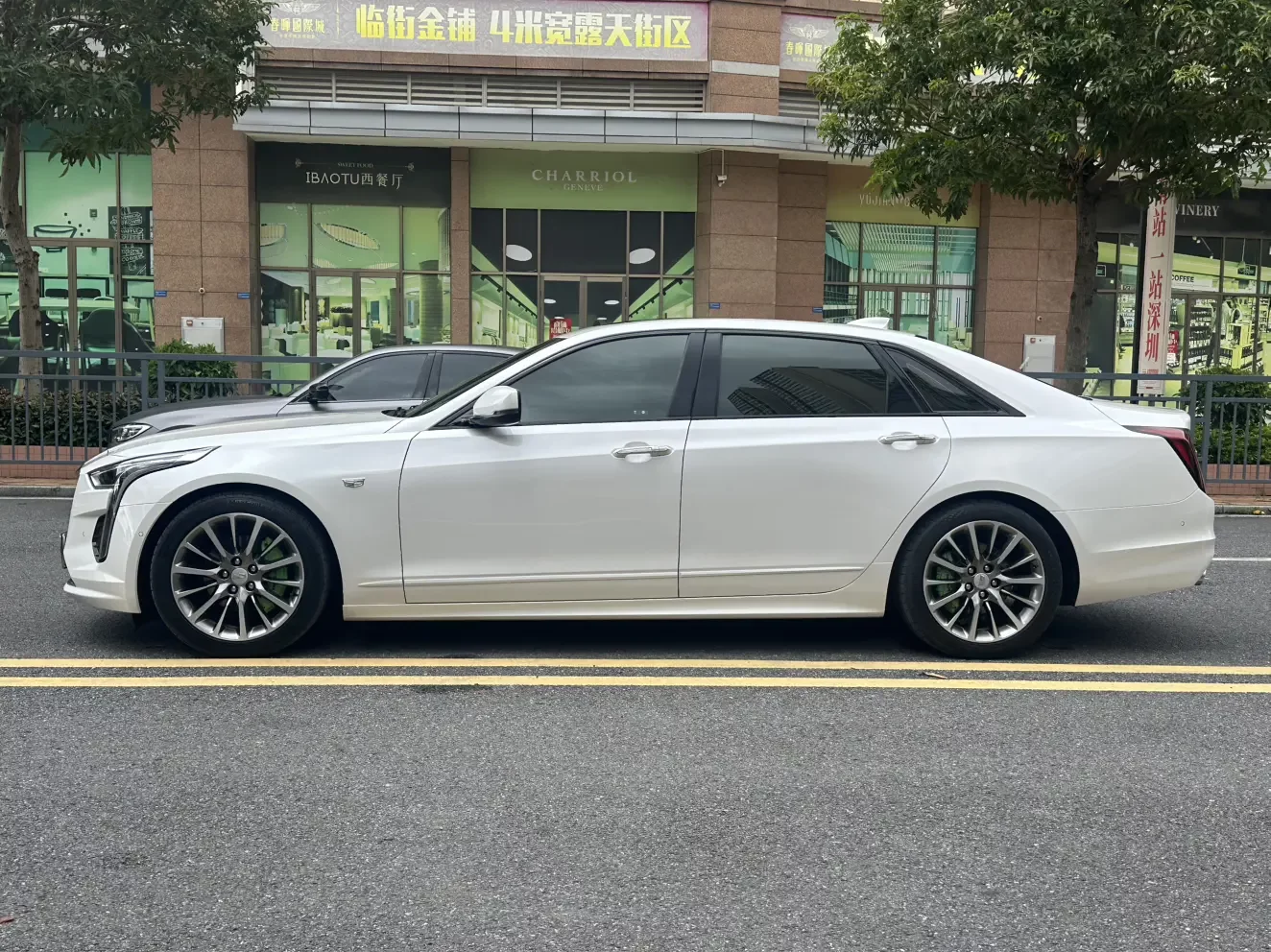 Cadillac CT6