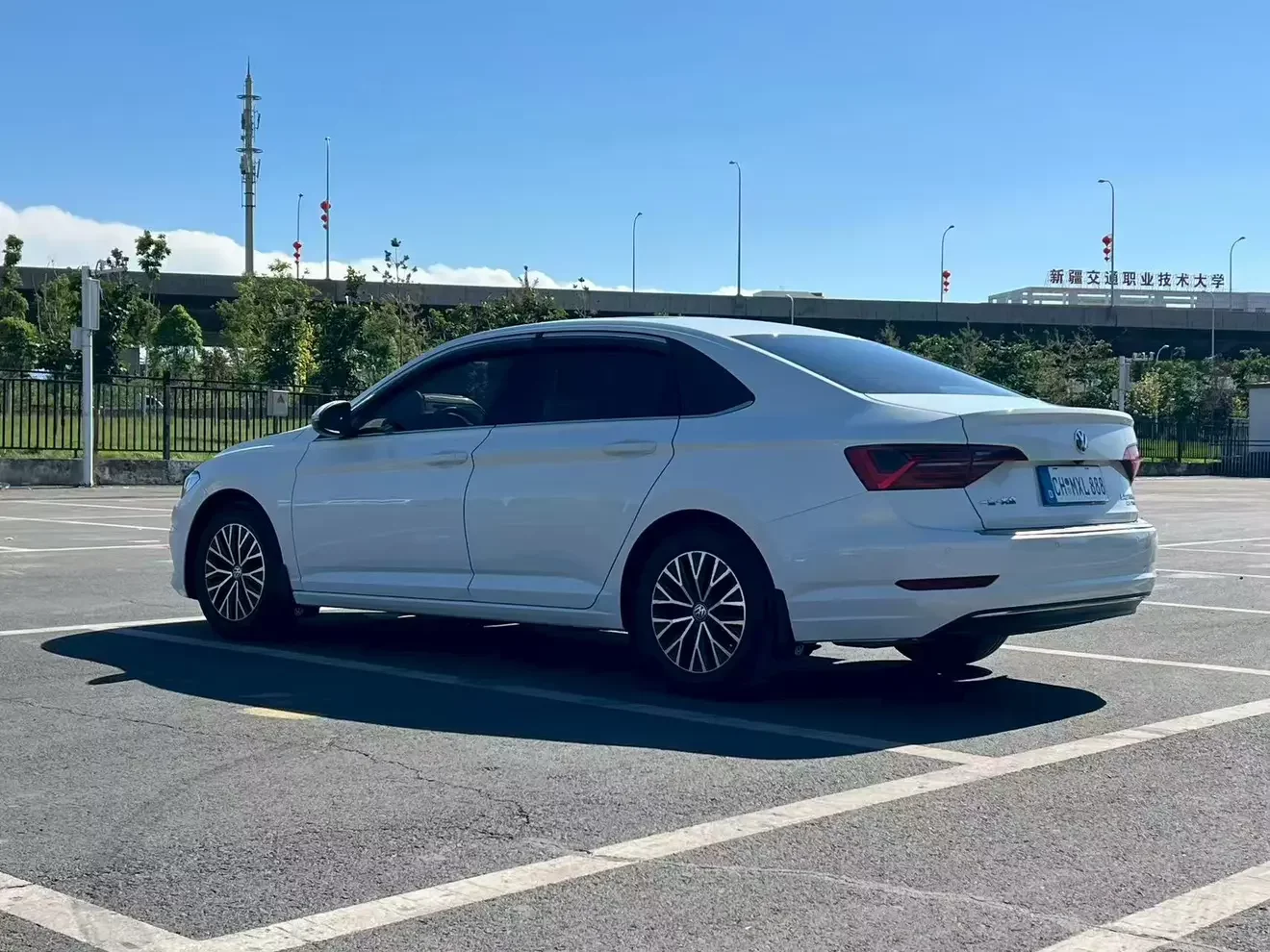 Volkswagen Sagitar