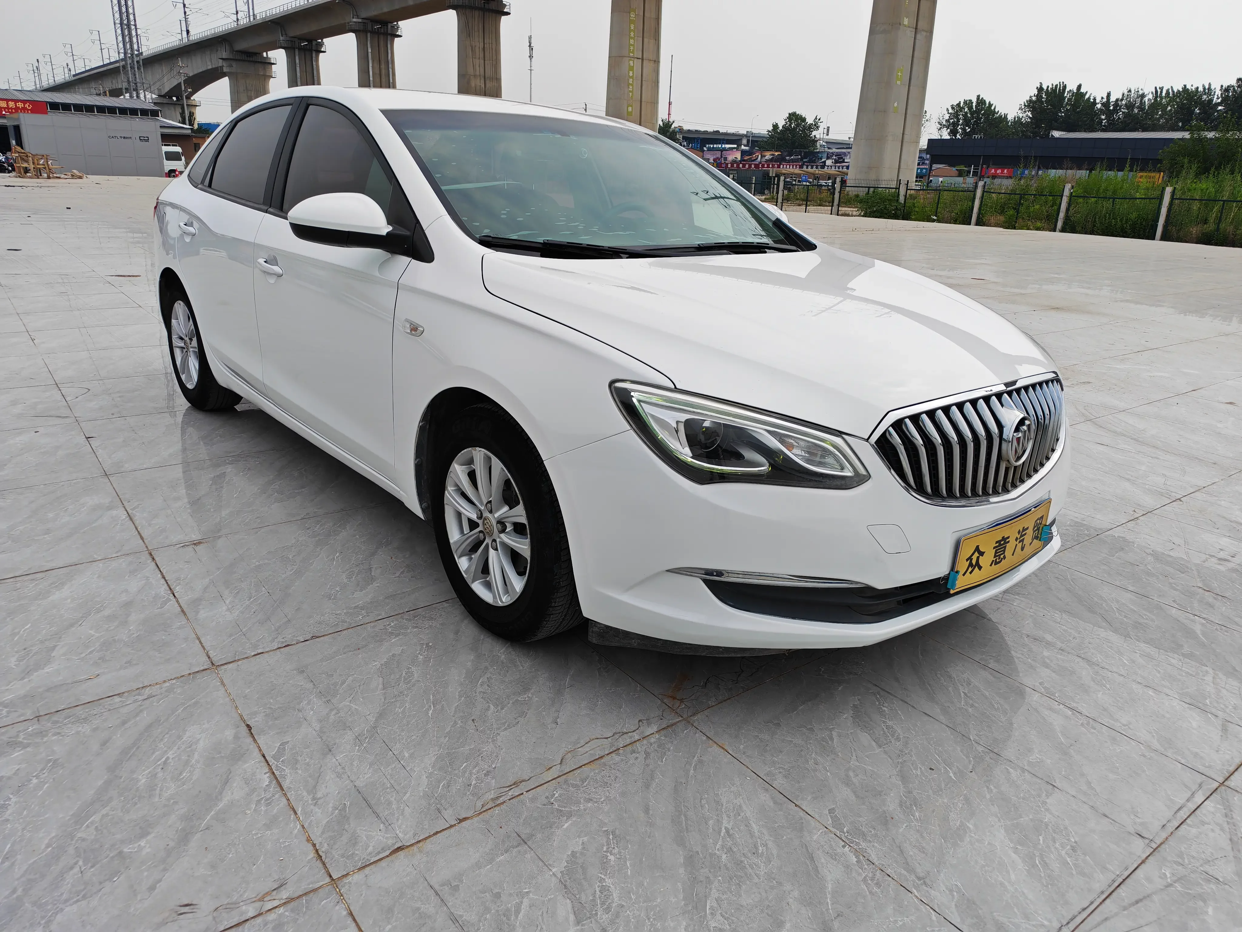 Buick Yinglang