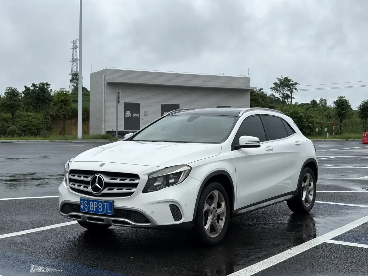 Mercedes-Benz GLA